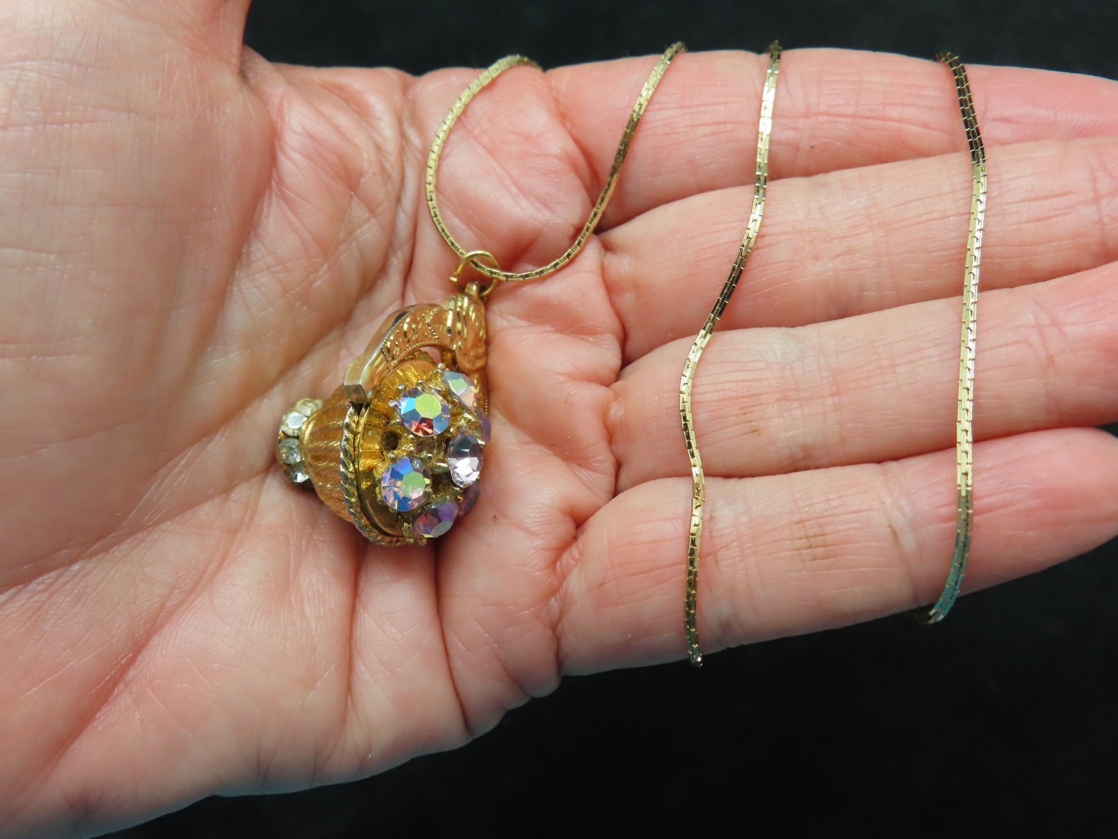 Vintage 1960’s Gold Tone Rhinestone Basket That Swirls CHARM on Cobra Chain