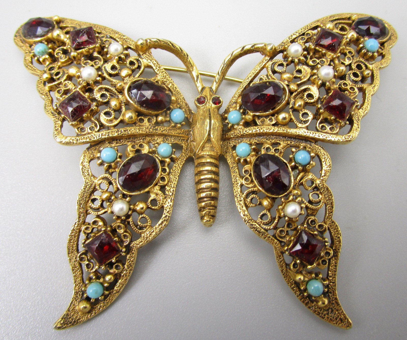 BEAUTIFUL VINTAGE FLORENZA GOLDTONE FAUX GARNET BUTTERFLY BROOCH PIN