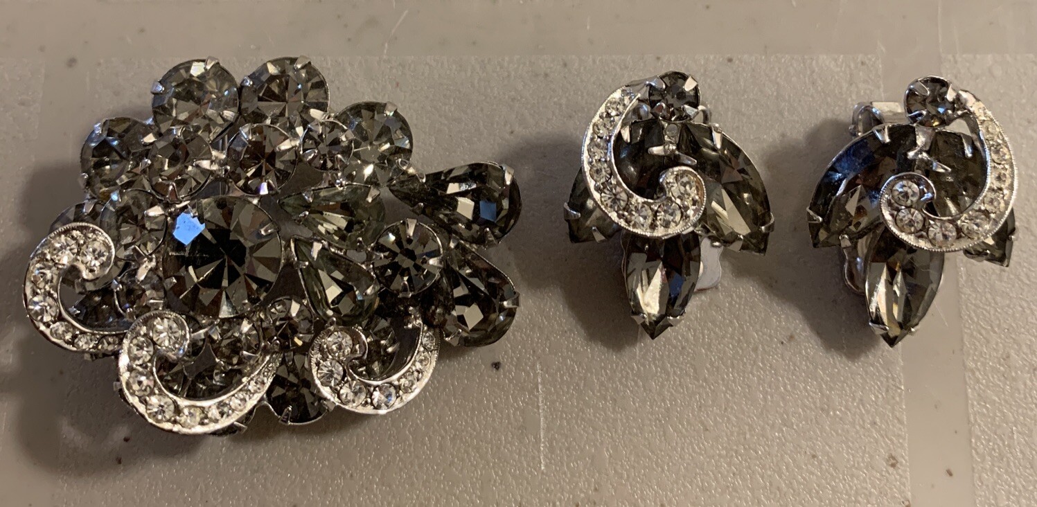 Vintage Signed Weiss Earrings & Brooch Set Rhinestones