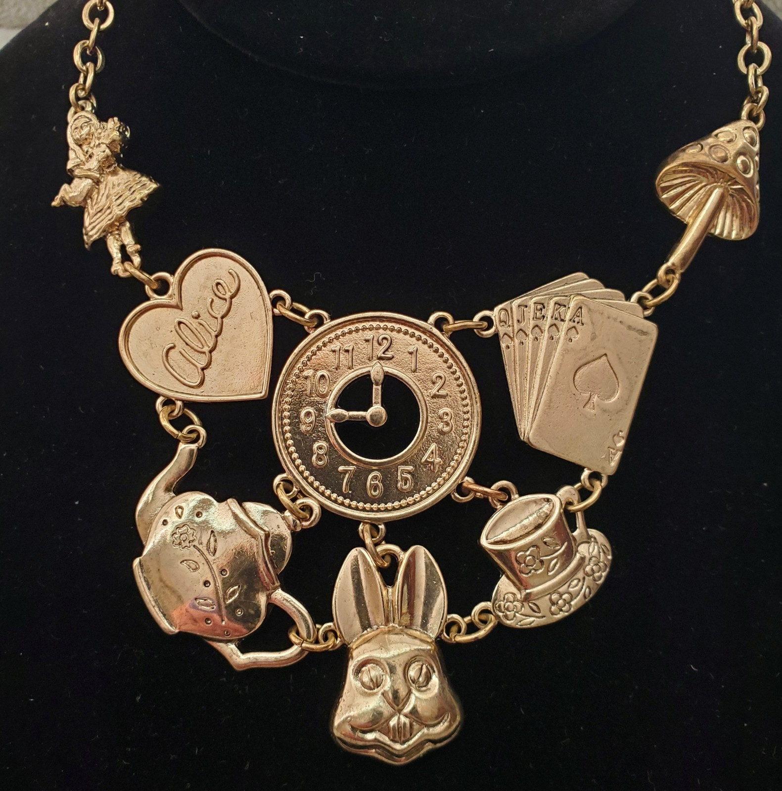 Vintage Alice In Wonderland Gold Tone Bib Necklace T Cup T Pot Rabbit Mushroom