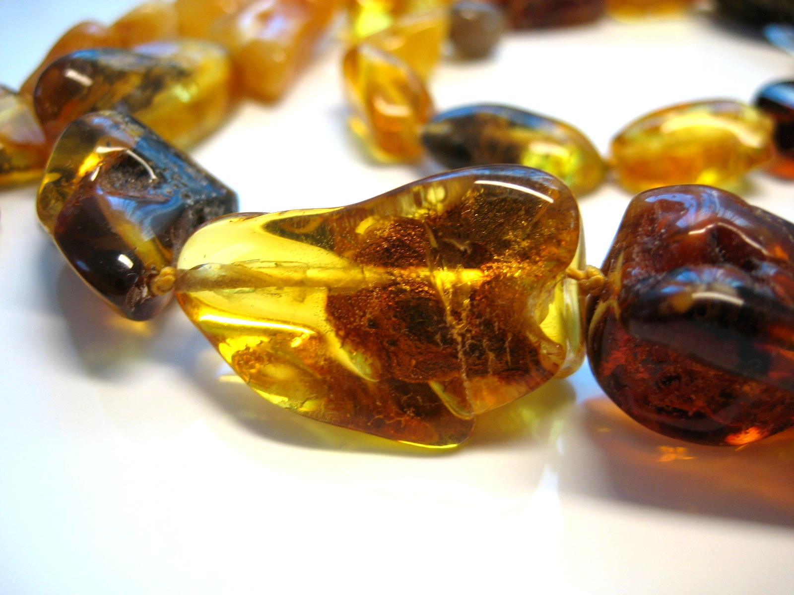 Genuine Massive Amber Beautiful Baltic Amber Necklace 25 inches 42-45 gr. !!!
