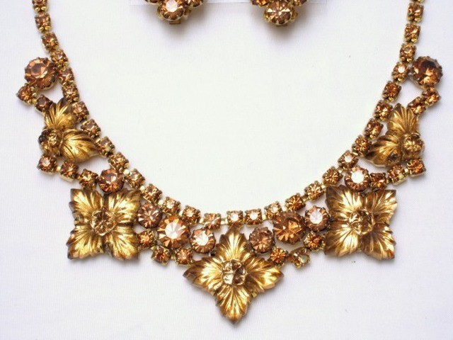 Signed Vintage Antique EDLEE DEMI PARURE brown floral Molded Glass Rhinestones