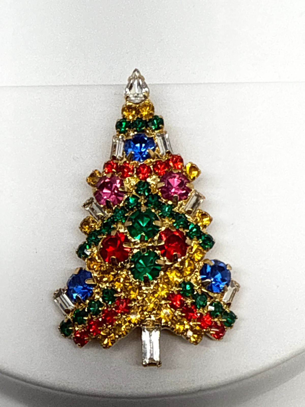 Vtg Vasari Christmas Tree Brooch Multicolor rhinestone Gold Tone signed