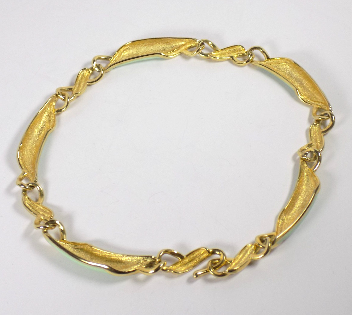 Vintage Chunky Choker Necklace Green Enamel Gold-tone Chain Hook Clasp Statement