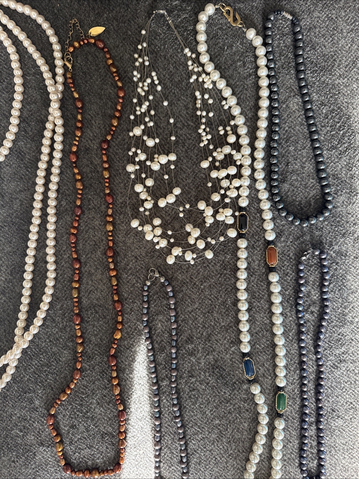 Gorgeous Pearls Necklaces