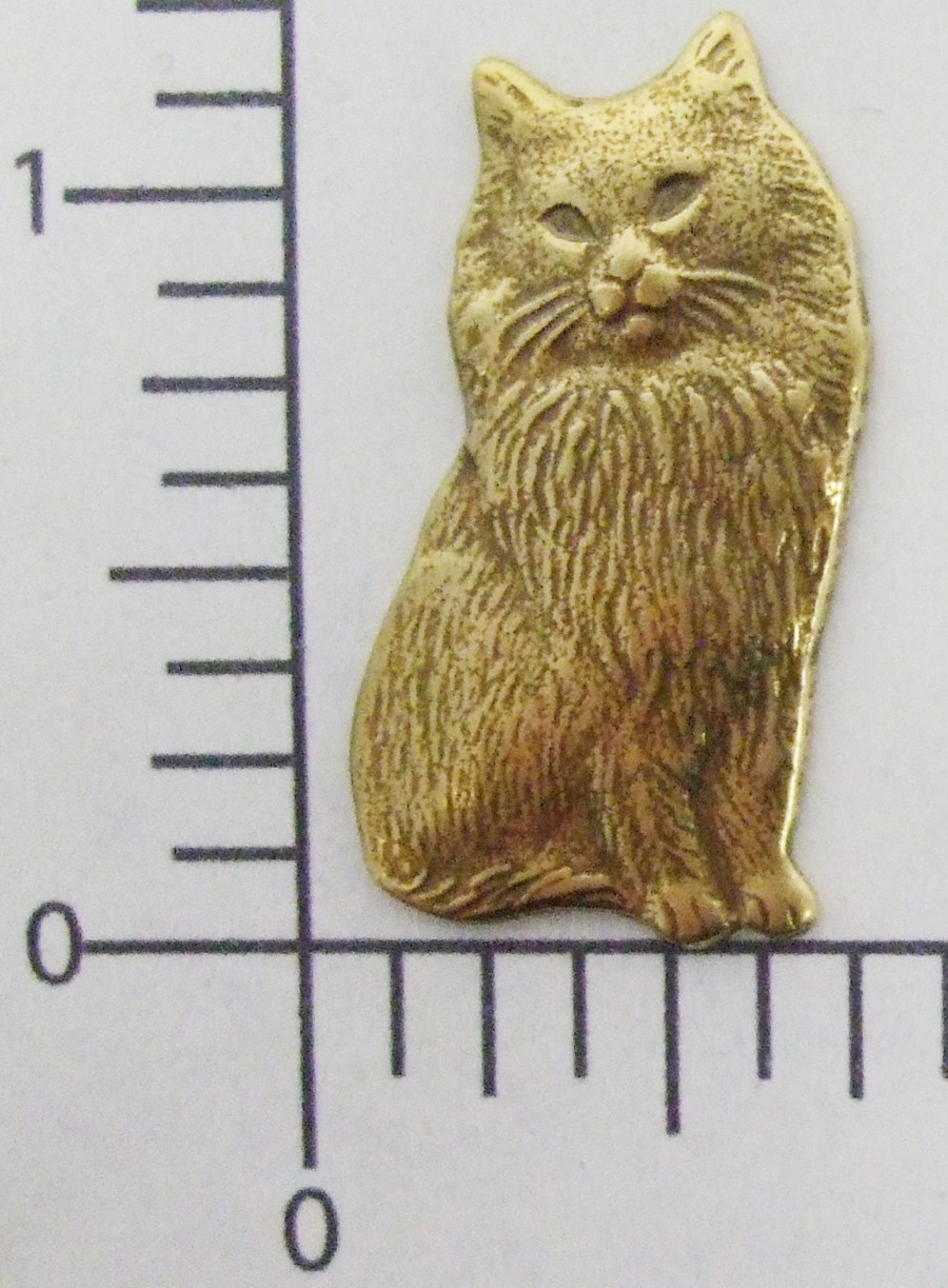41603 – Victorian Sitting Cat Jewelry Finding Brass Oxidized