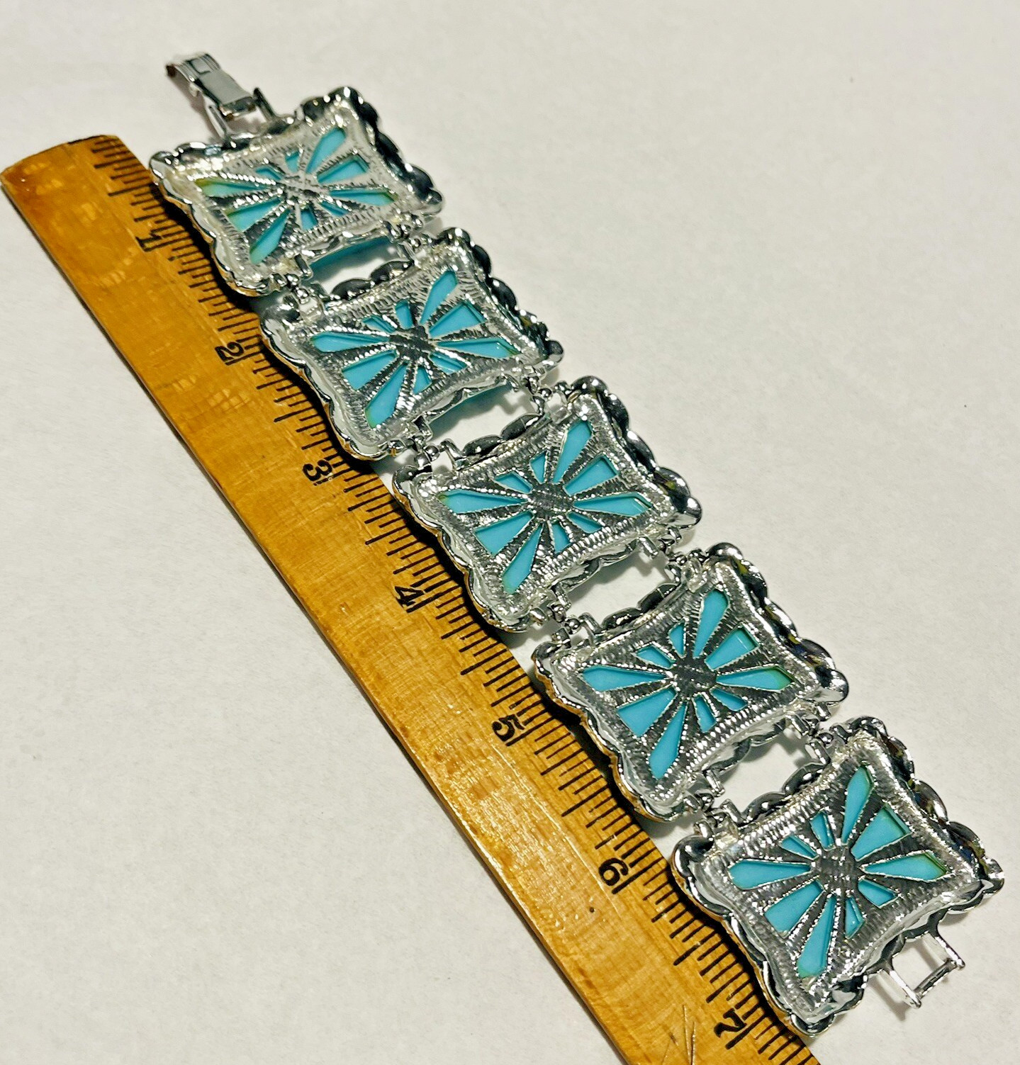 Vintage Mid Century Wide Chunky Turquoise Blue Plastic Metal Link 7.5″ Bracelet