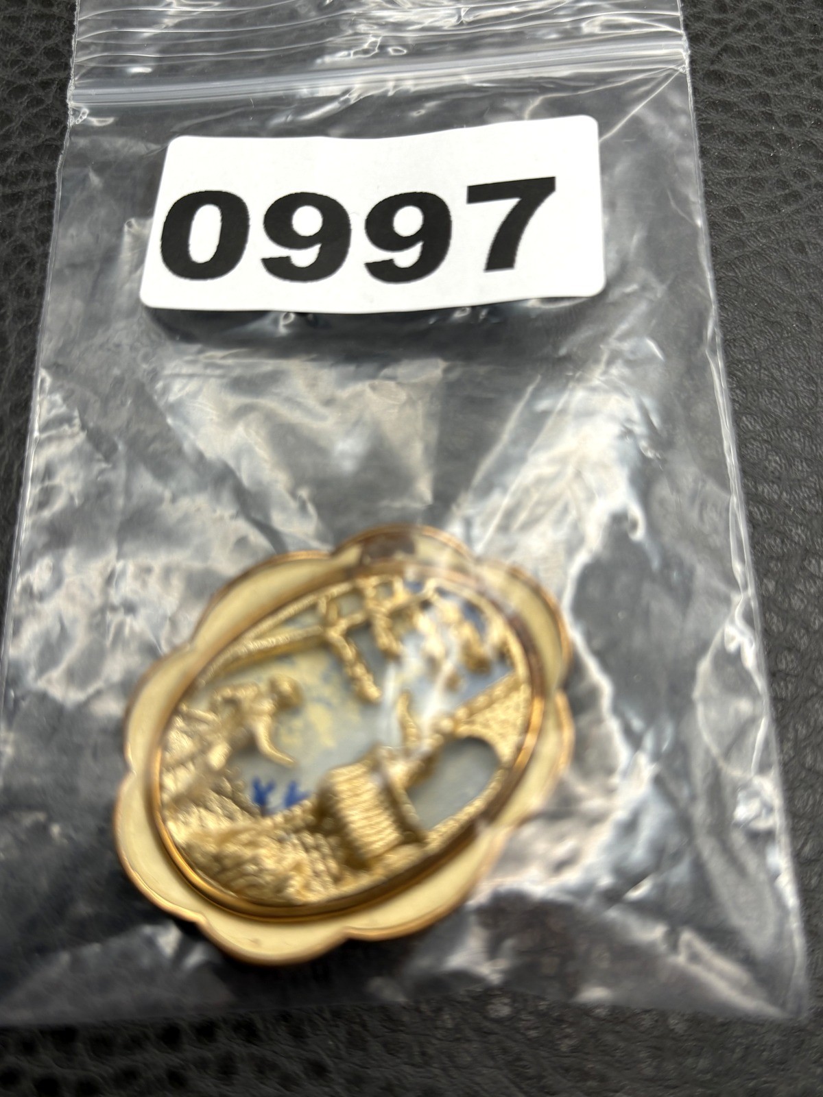 Vintage TLM Thomas L Mott Gold Tone Cameo Brooch Pendant Pin Pastoral Scene READ