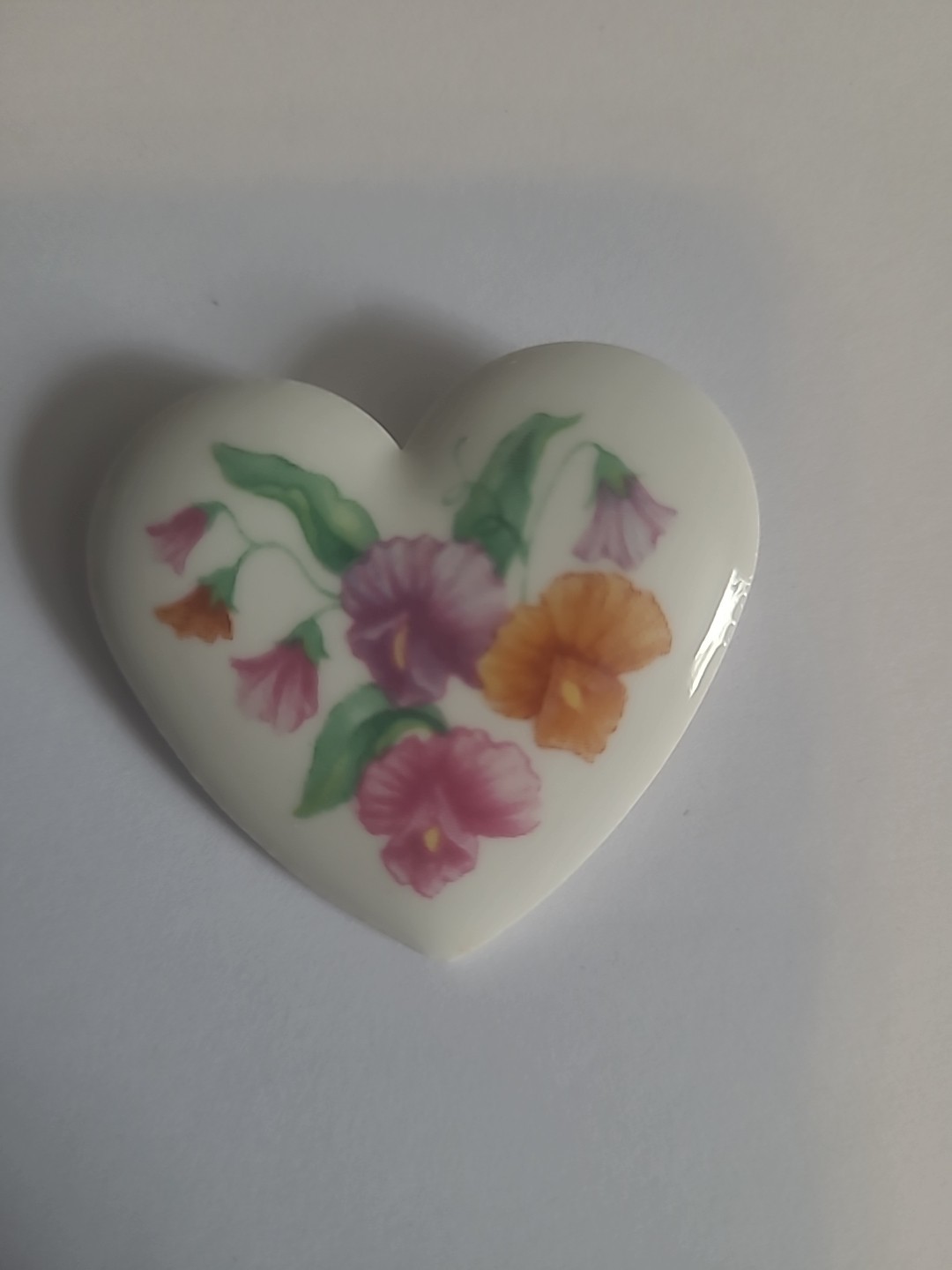 1987 Avon Birthday Bouquet Pin