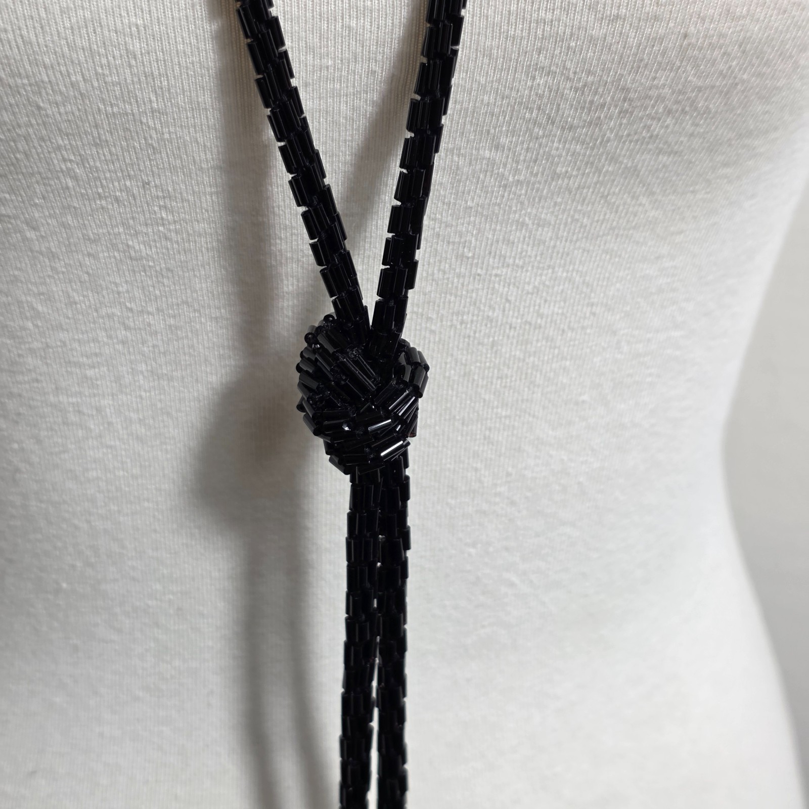 Vintage-Style Black Beaded Lariat Necklace Long Clasp Free Intricate Tassel Ends