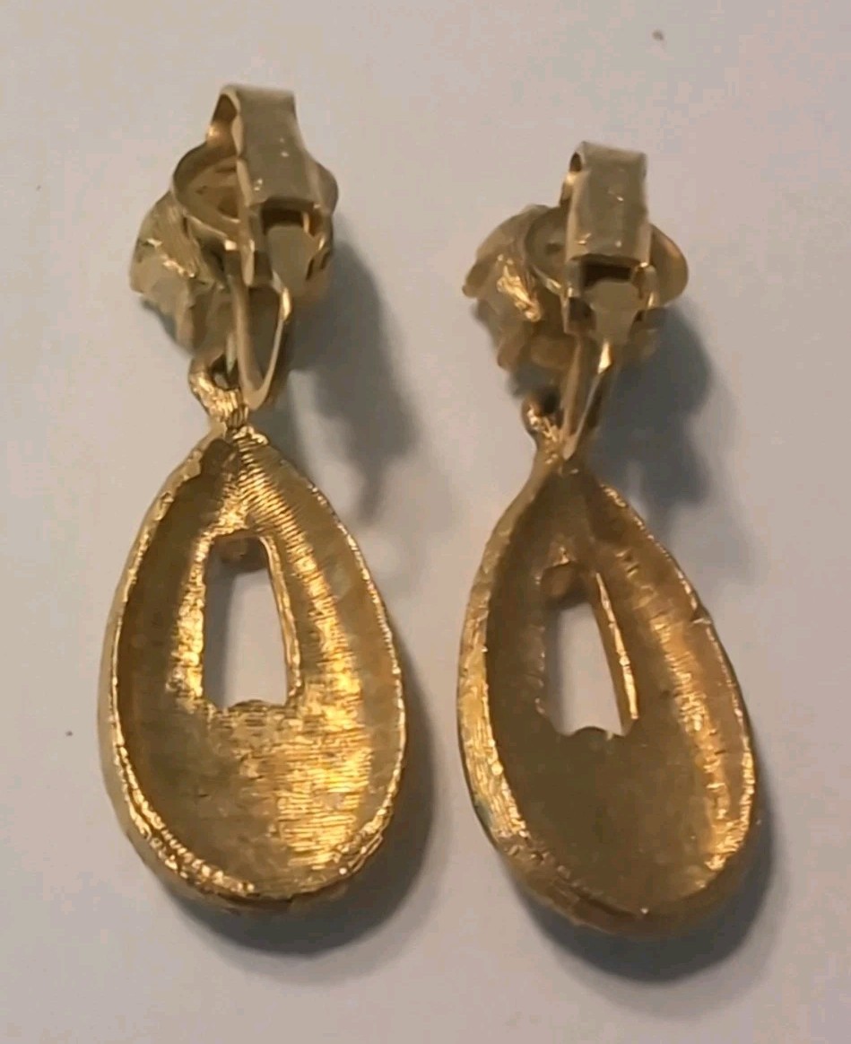 Vintage Crown Trifari Clear Rhinestone Birthday Series Dangle Earrings