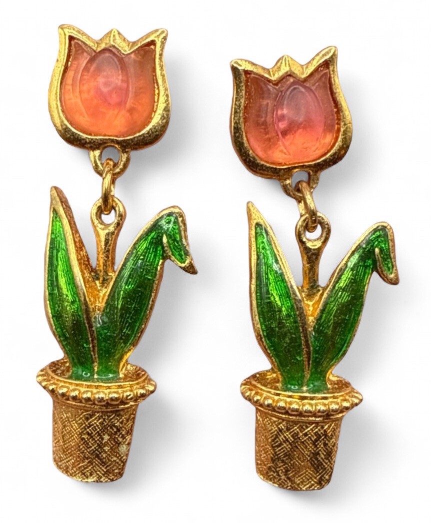 Avon Signed Pierced Earrings Flowers Tulips Gold Tone C41