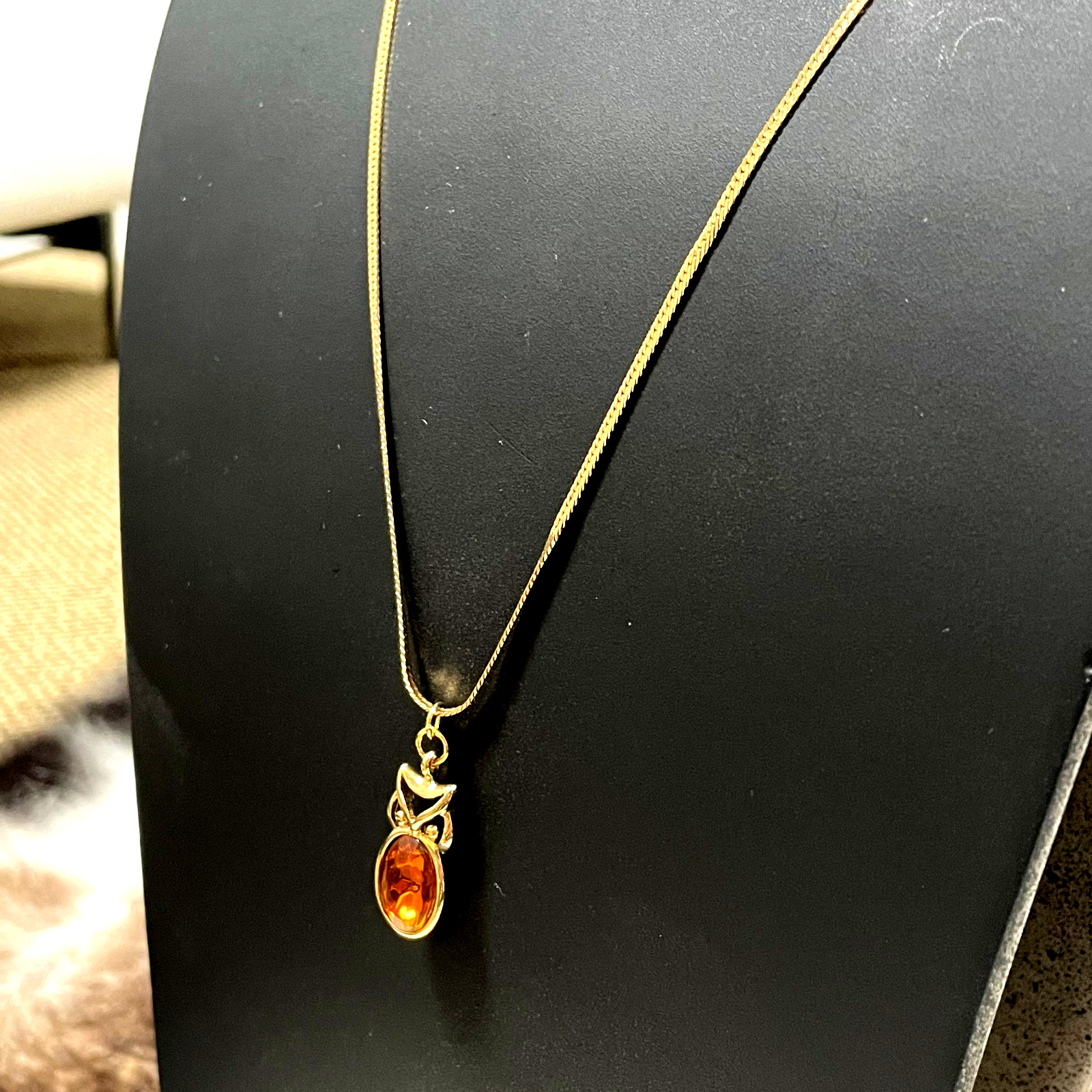 Vintage Trifari Gold Toned Chain & Baltic Amber Stone Owl Shaped Pendant 24″