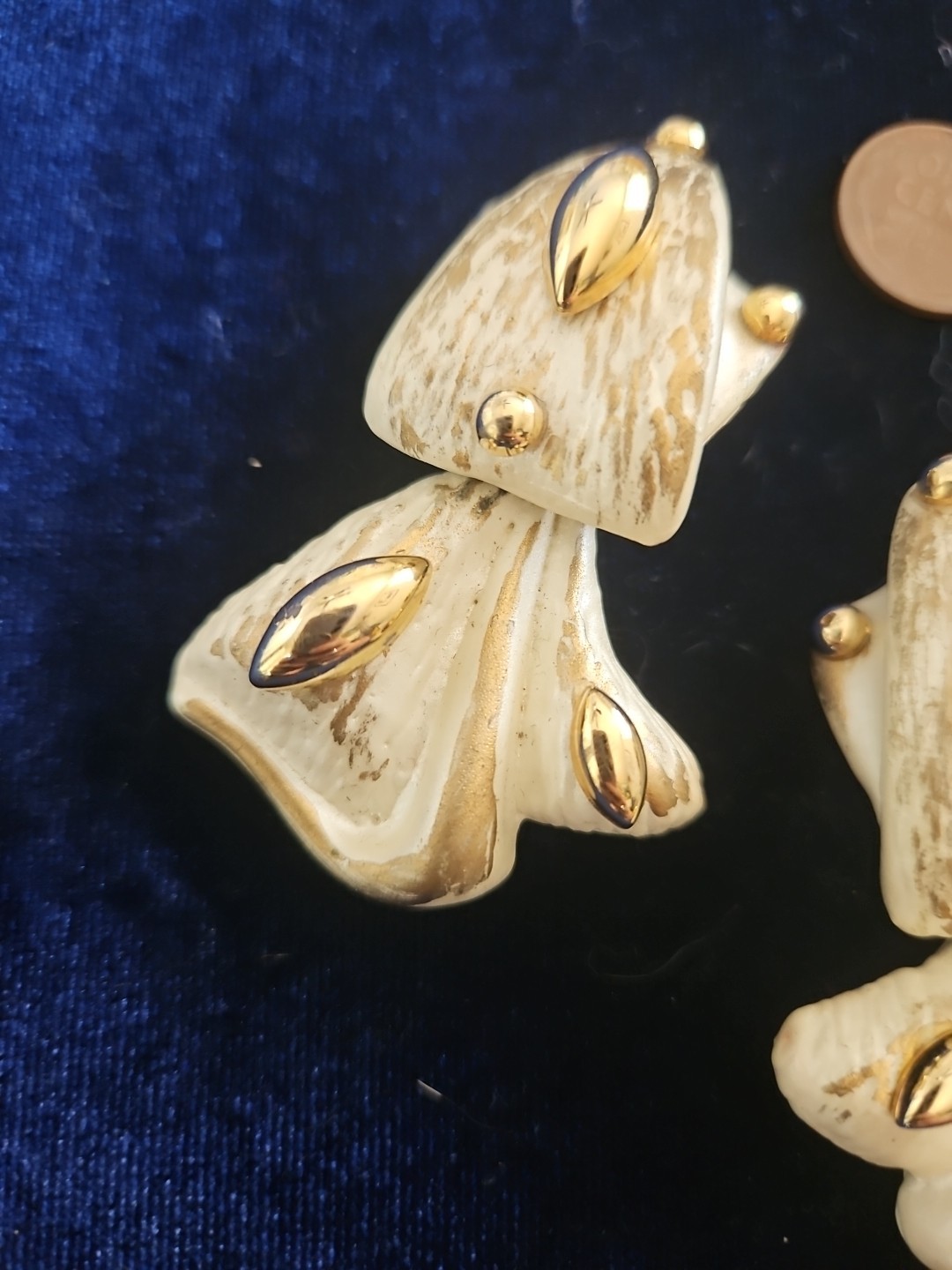 Vtg 1980s Jeff Lieb Lightweight Cream Door Knocker Clip On Earrings #22