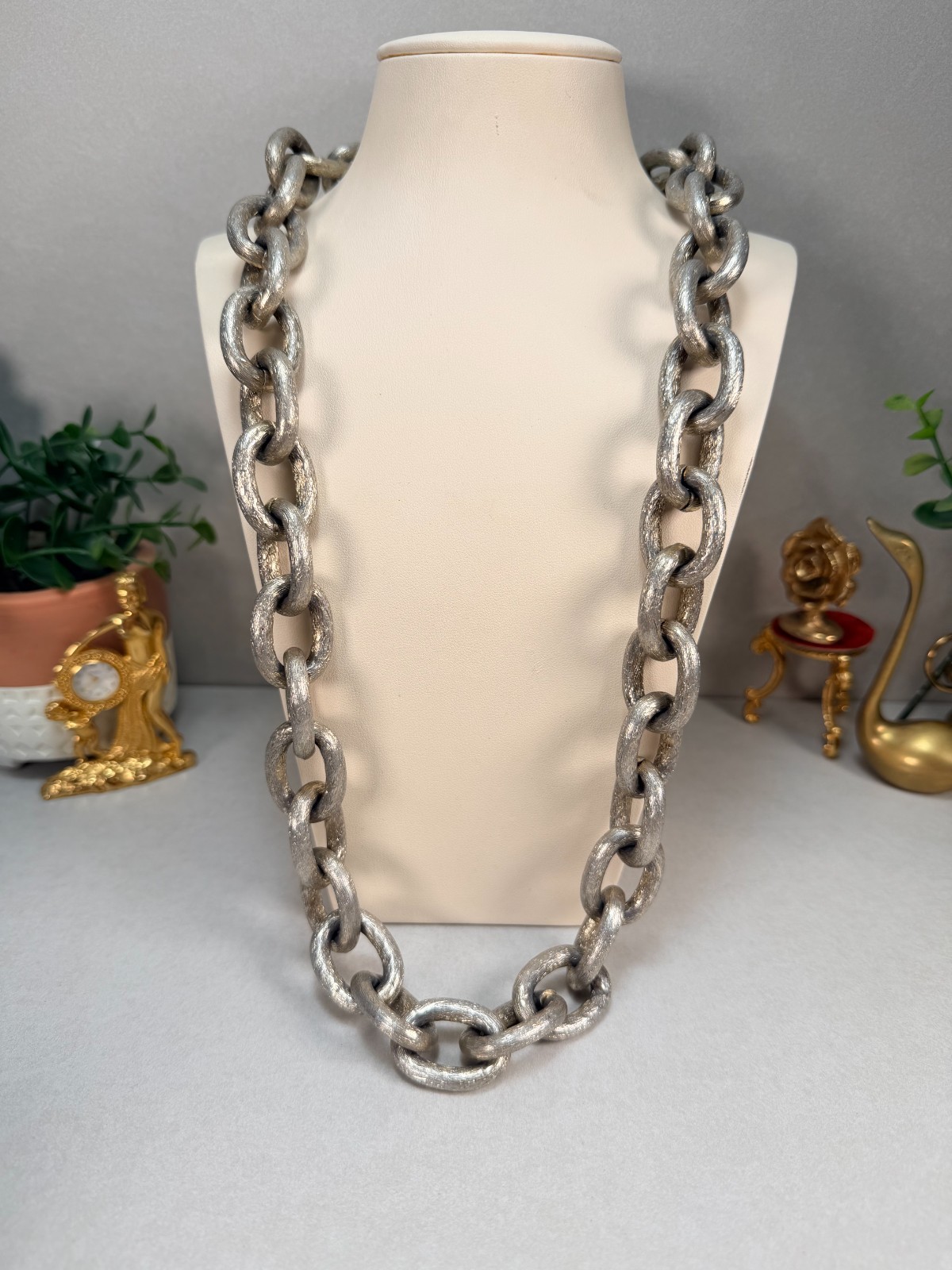 Vintage Coro Necklace Pegasus Silver Link Timeless Trendy Big Chunky Long 29’