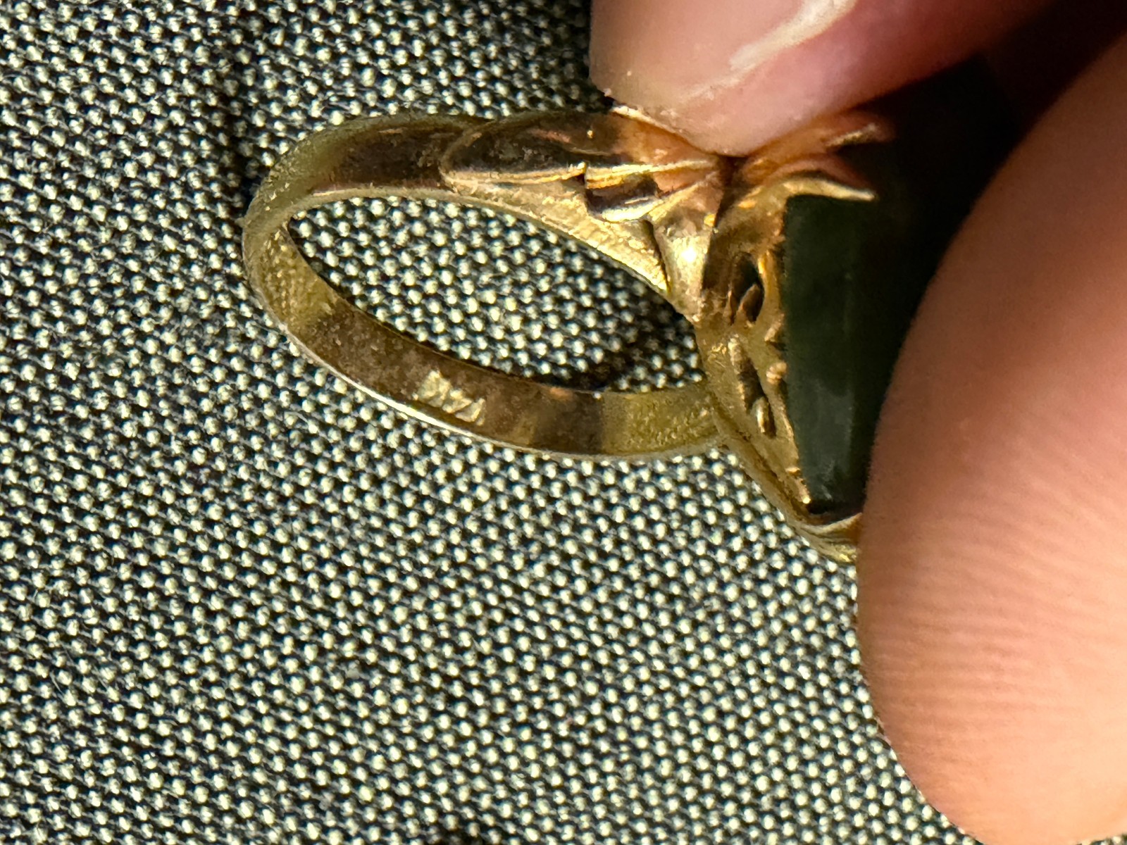 Vintage SOLID 14KT Gold Stamped Jade Ring Size 7.25 4.5g New Old Stock!