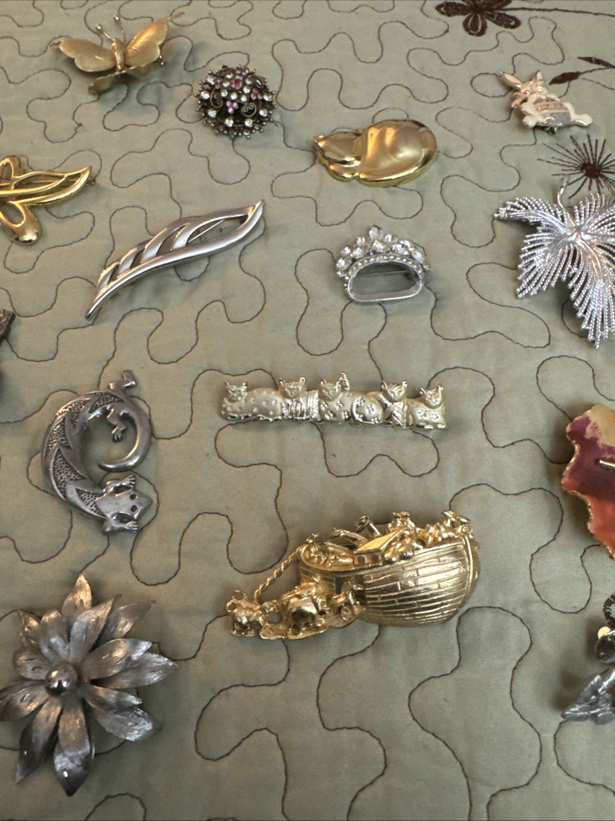 Lot 16 Vtge Designer Brooches Eisenberg Coro Napier Sarah Cov & More All Signed
