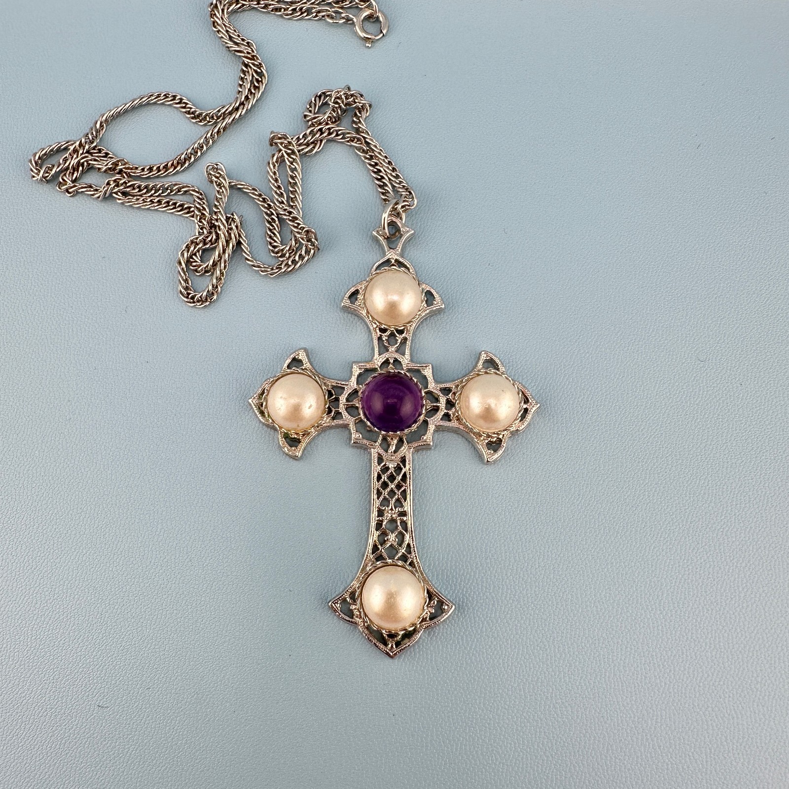 Vintage Cross Pendant Necklace LG Silver Tone Purple Cabochon Faux Pearl Signed