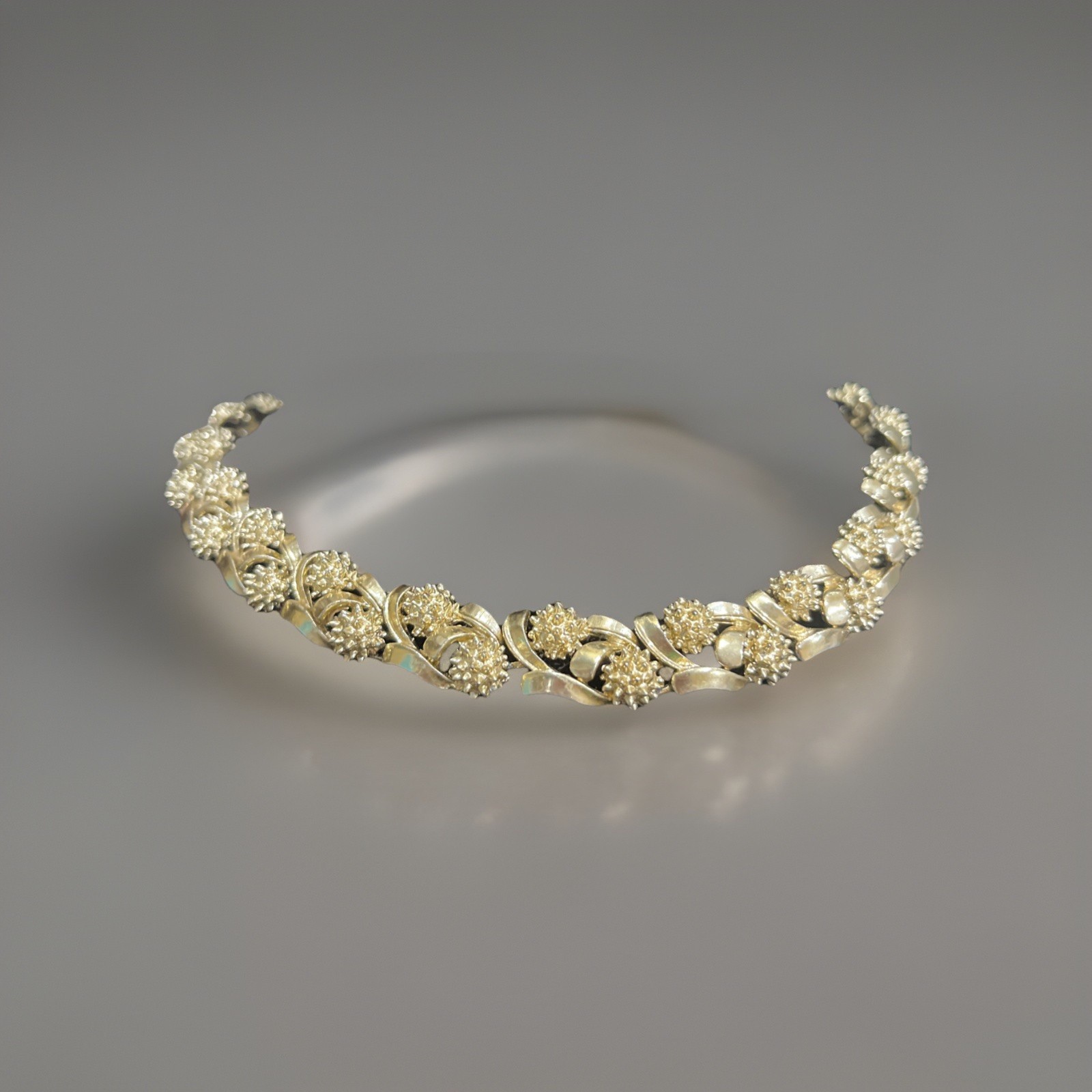 Vtg Signed CORO Gold tone Textured Choker Necklace Gorgeous Designer JEWLERY