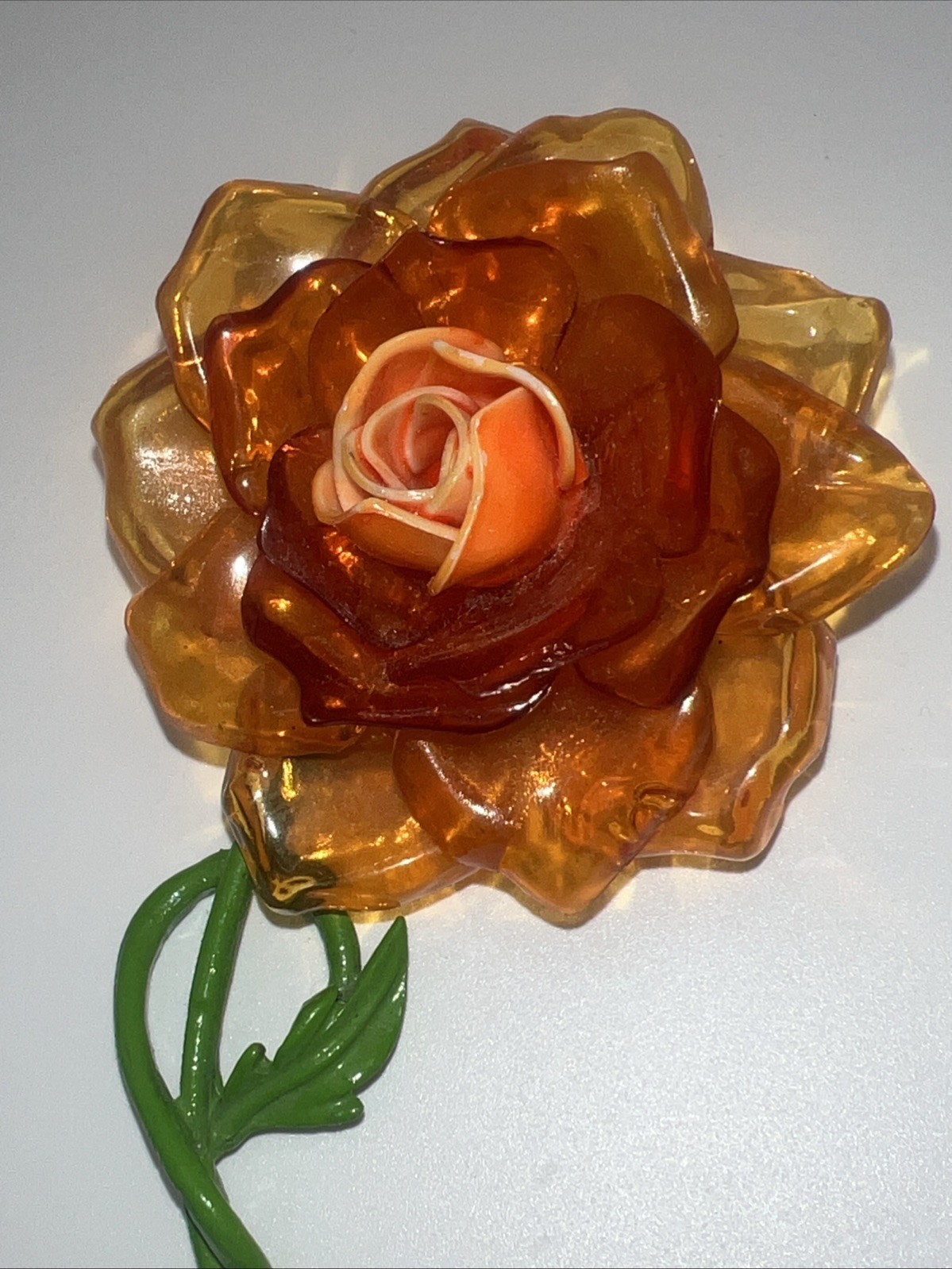 VTG SUPER CURLY ORANGE ACETATE ROSE FLOWER HI-RELIEF LIME ENAMEL BROOCH PIN