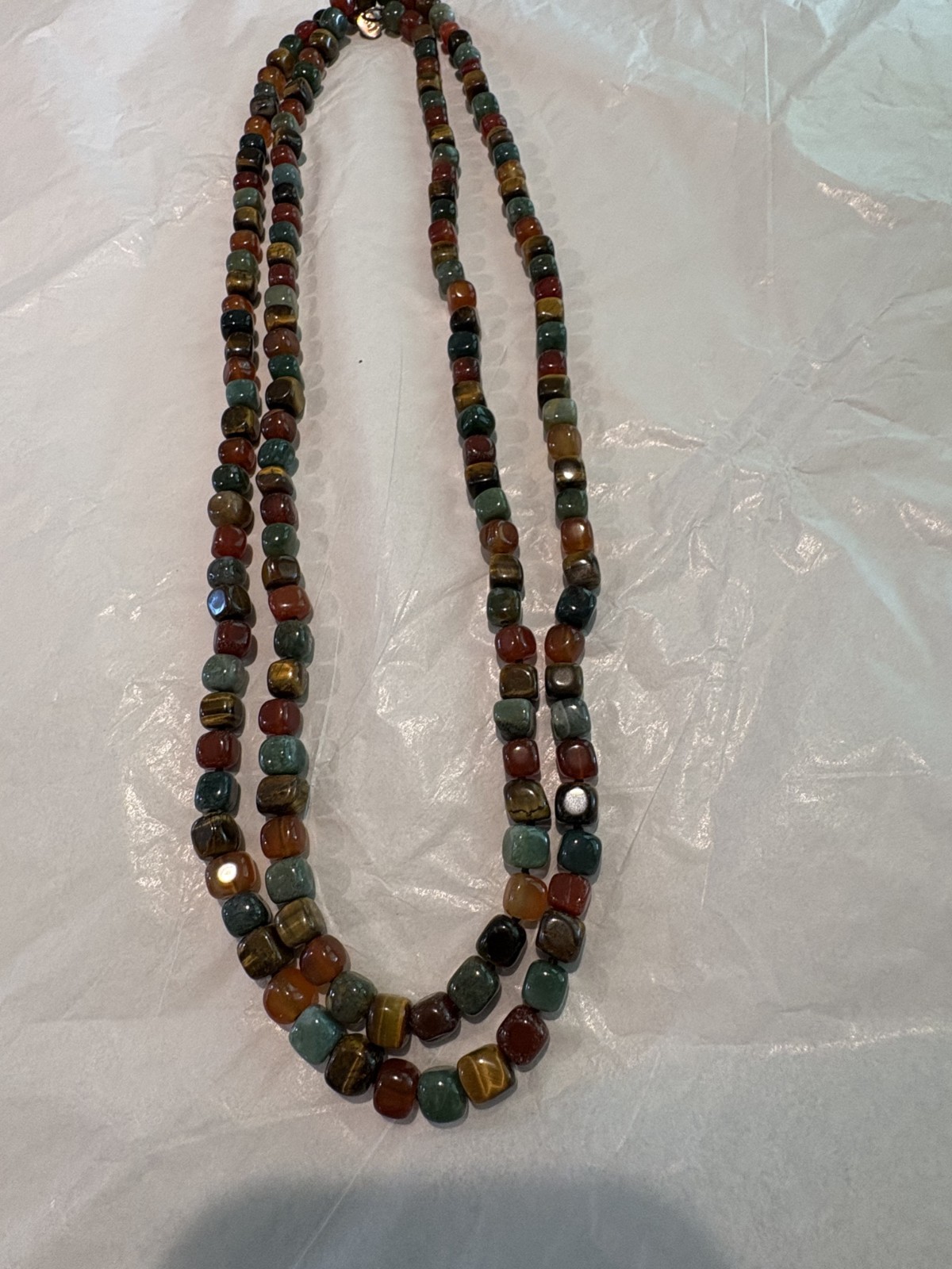 Ladies’ vintage 52″ multi-color, multi-stone necklace. Excellent condition