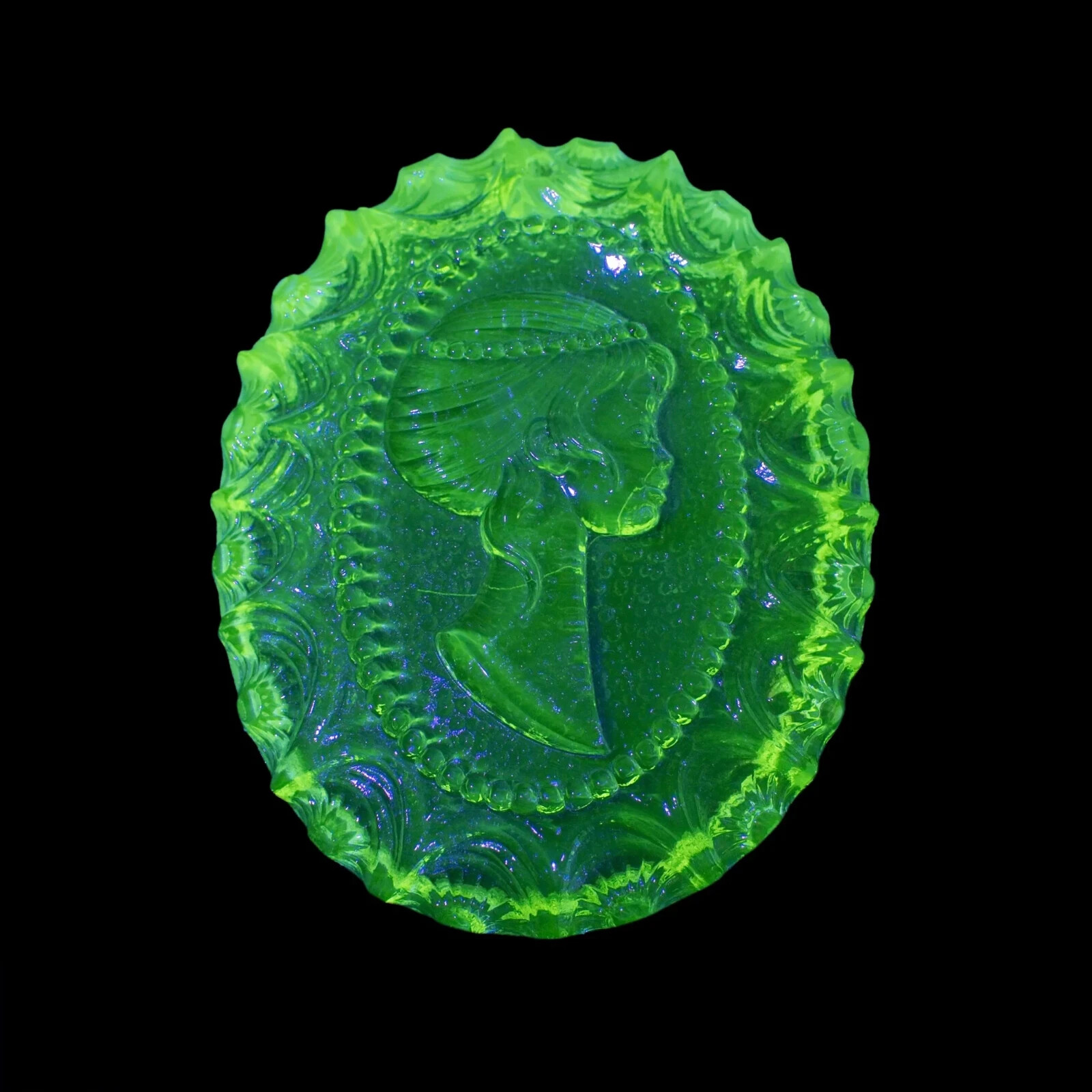 Large Czech Uranium Jewelry glass cameo cabochon necklace pendant silvered hook