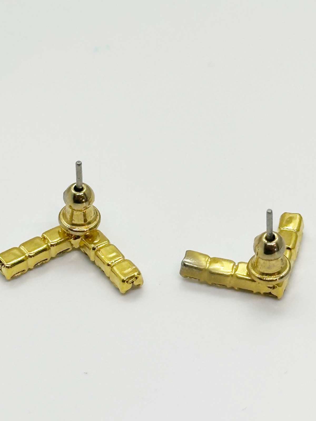 Rhinestone Stud Earrings Gold Tone V Shaped