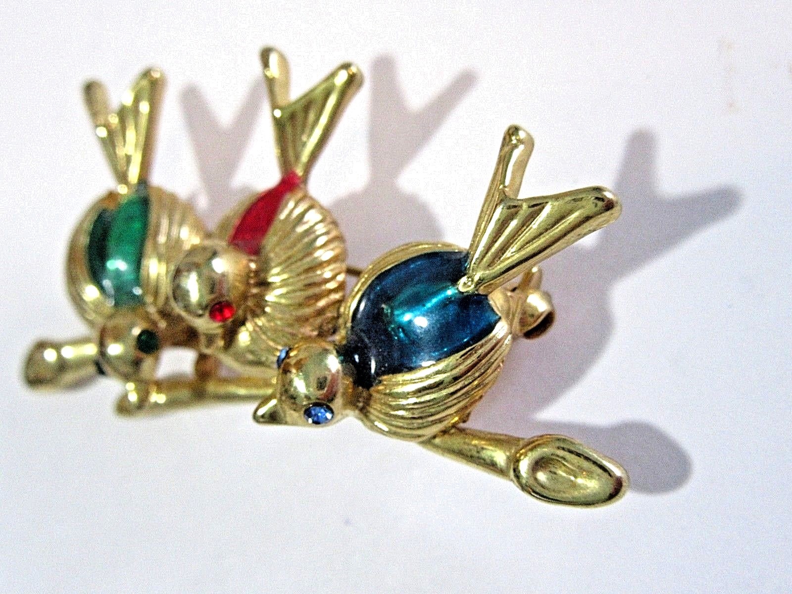 PRETTY TRIO THREE BIRDS ON A BRANCH RED GREEN BLUE ACRYLIC SIGNED FIGURAL NLH