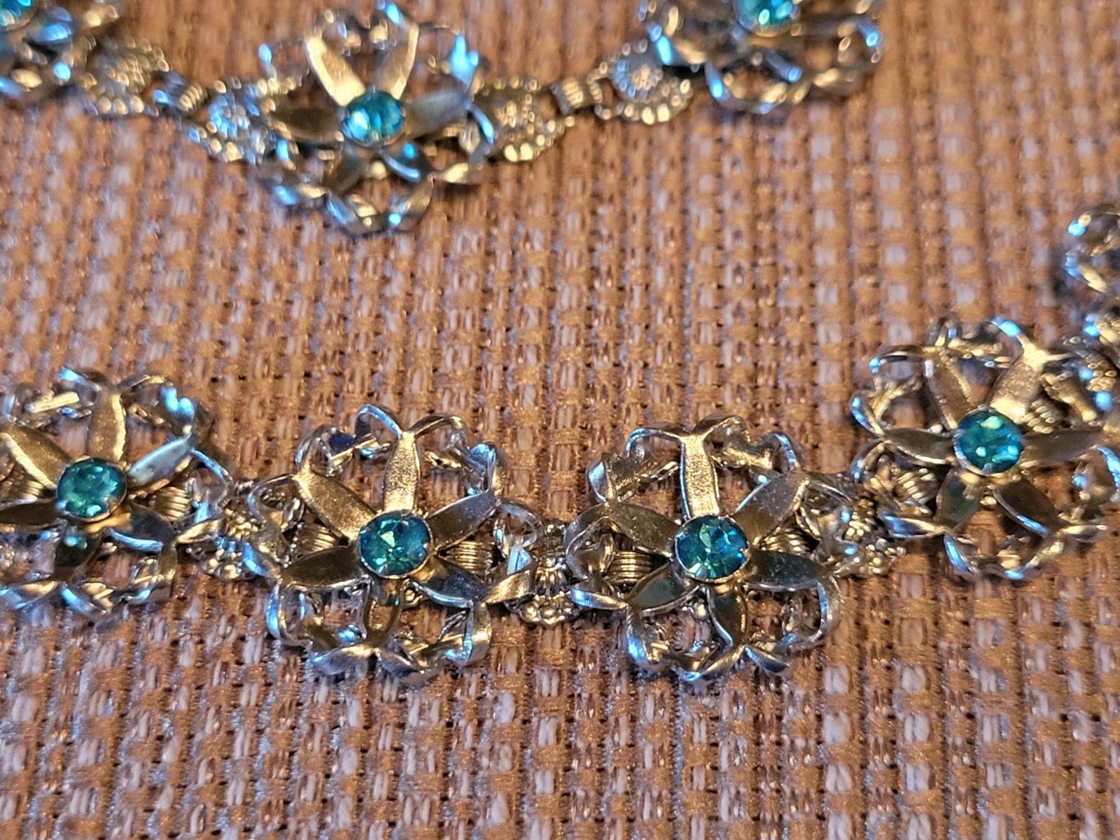 Vtg Wedding Jewelry SET Blue Choker Necklace Bracelet 15″ Silver Tone Flower