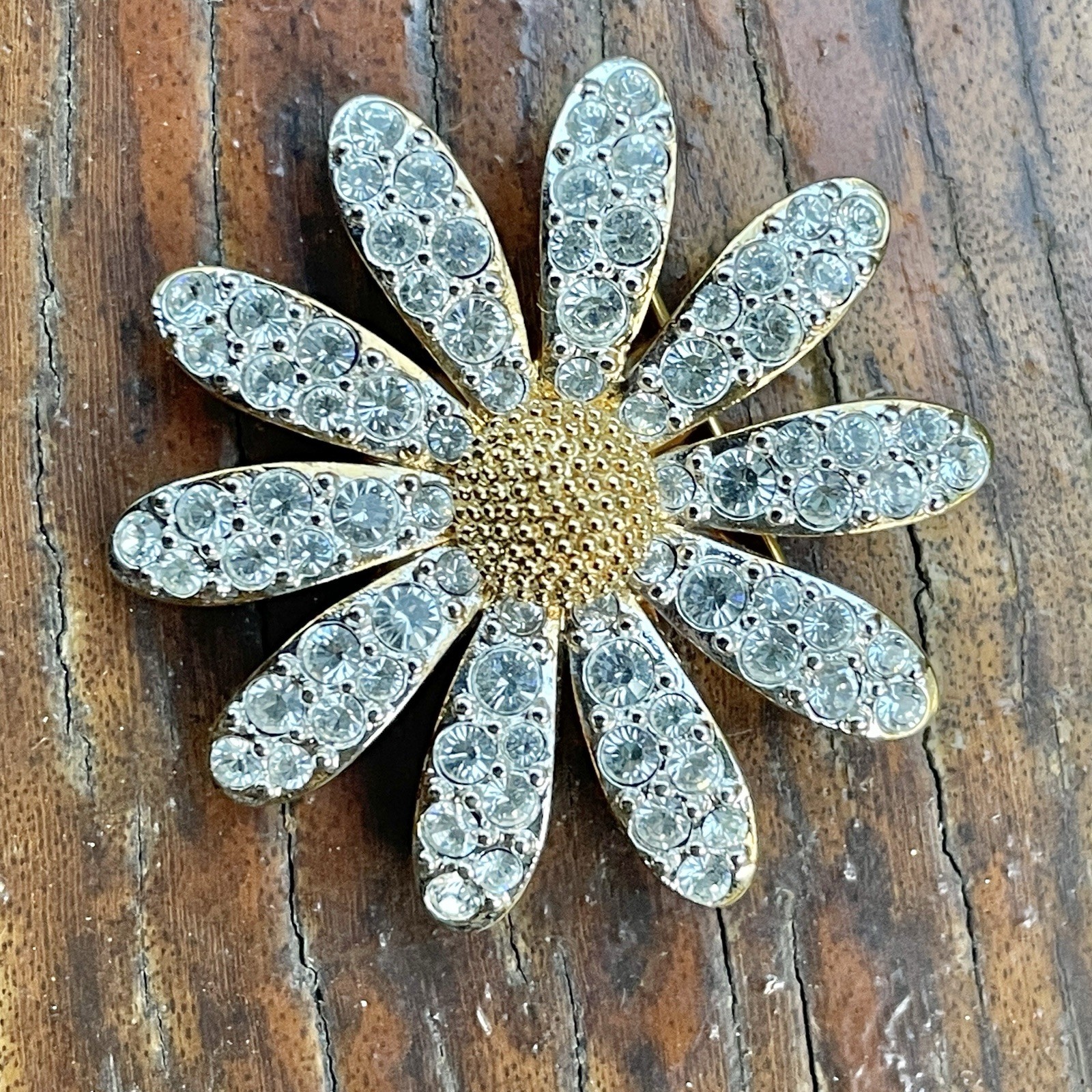 Swarovski Daisy Brooch Swan Signed Gold & Silver Tone Flower 1.5”