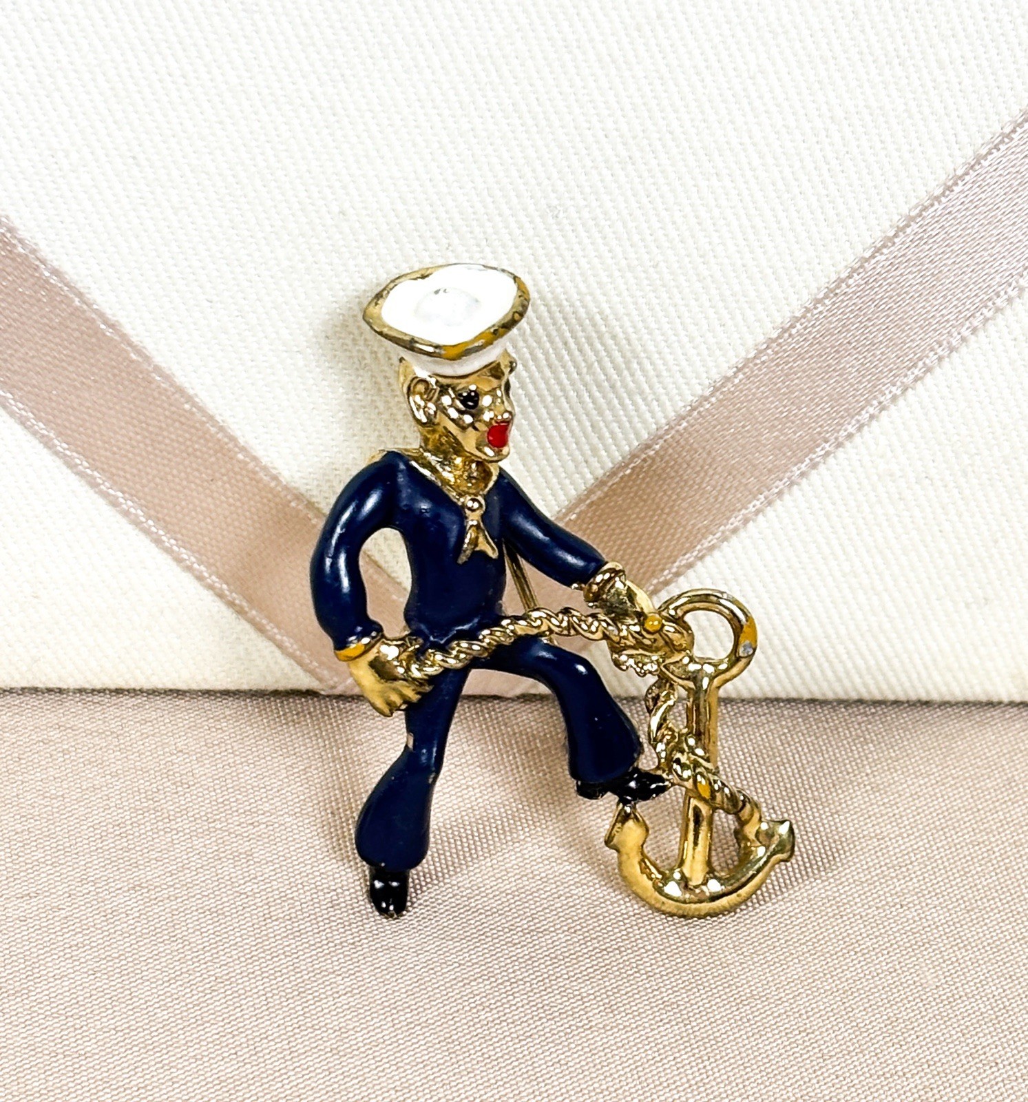 Vintage 1940’s WW2 Era Enameled Gold Tone US Sailors Rare Brooch C9