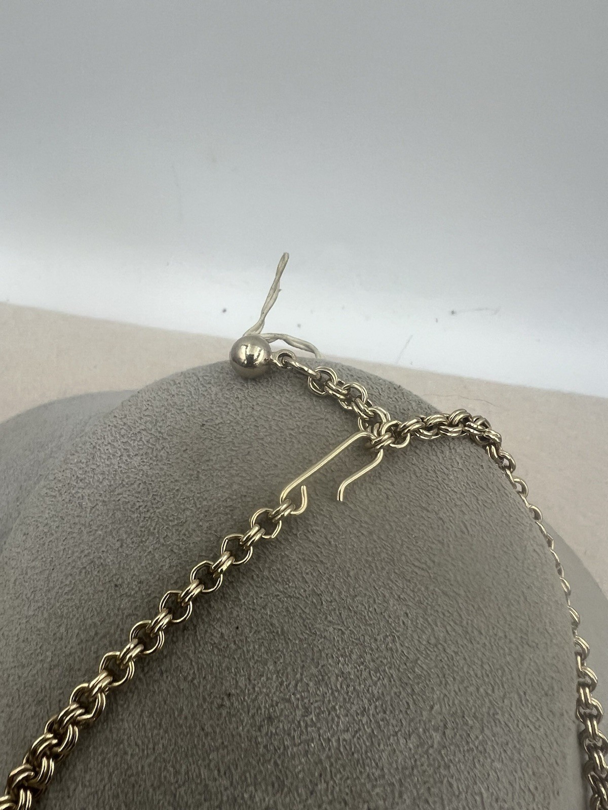 VINTAGE Gold and Silver Two-Tone Textured Articulated Leaf Link Choker Necklace