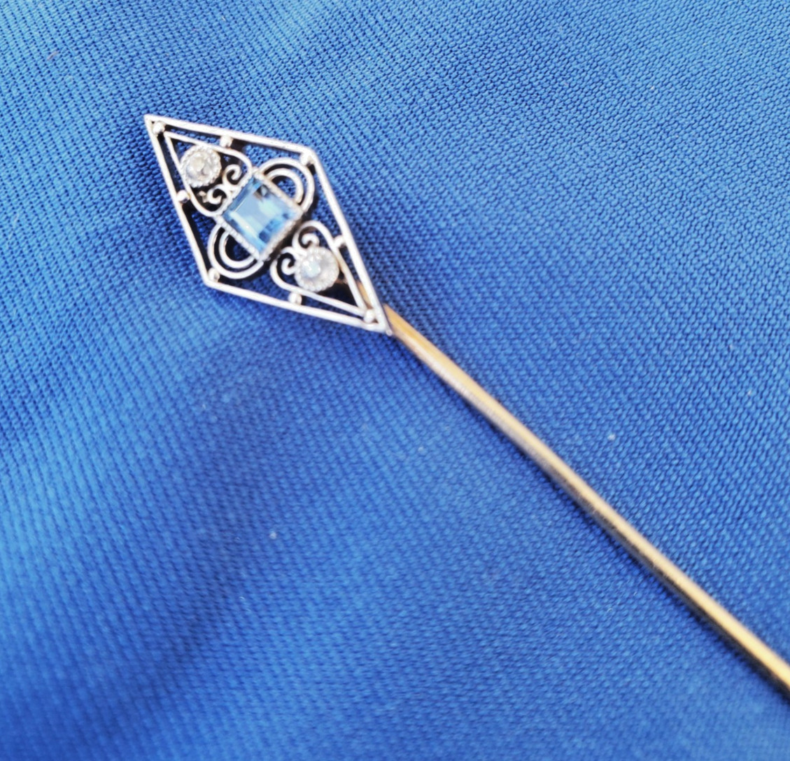 Original EARTH MINED Diamond Deco Pin 1920s Vintage Platinum Sapphire 14K GOLD
