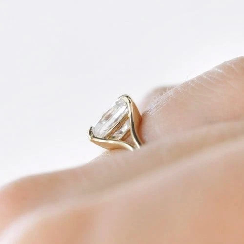 10K Yellow Gold FN Cushion Cut 3.00CT White Moissanite Women’s Engagement Ring