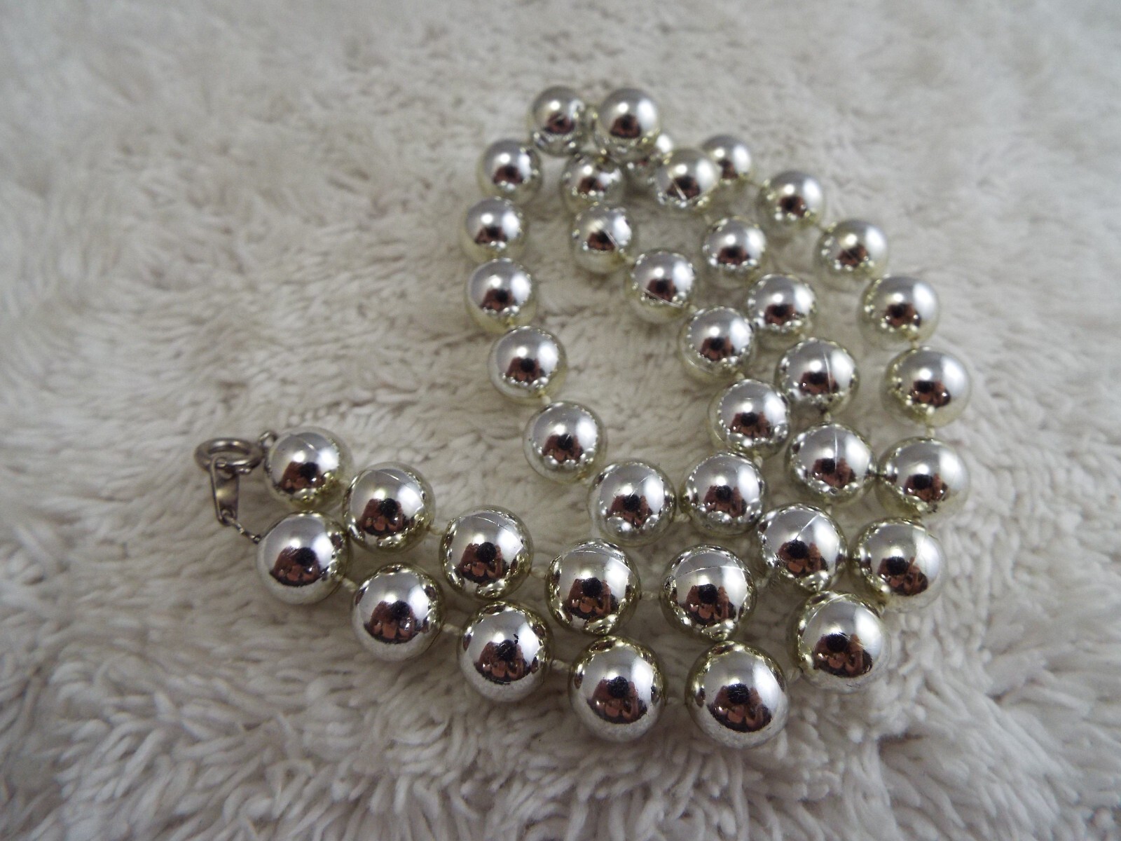 Silvertone Fused Bead Necklace (D29)