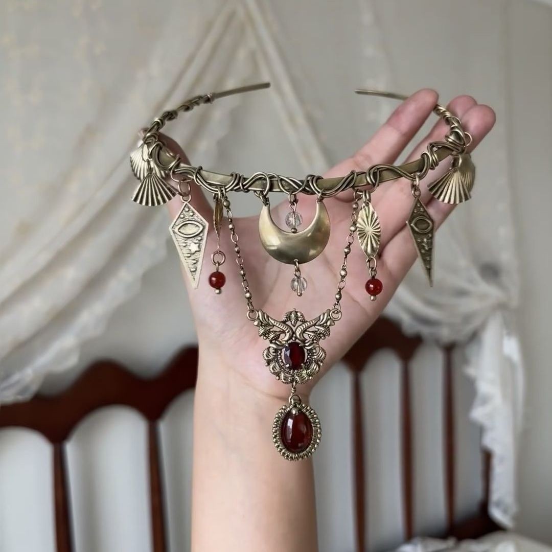 Vintage bronze crescent moon choker