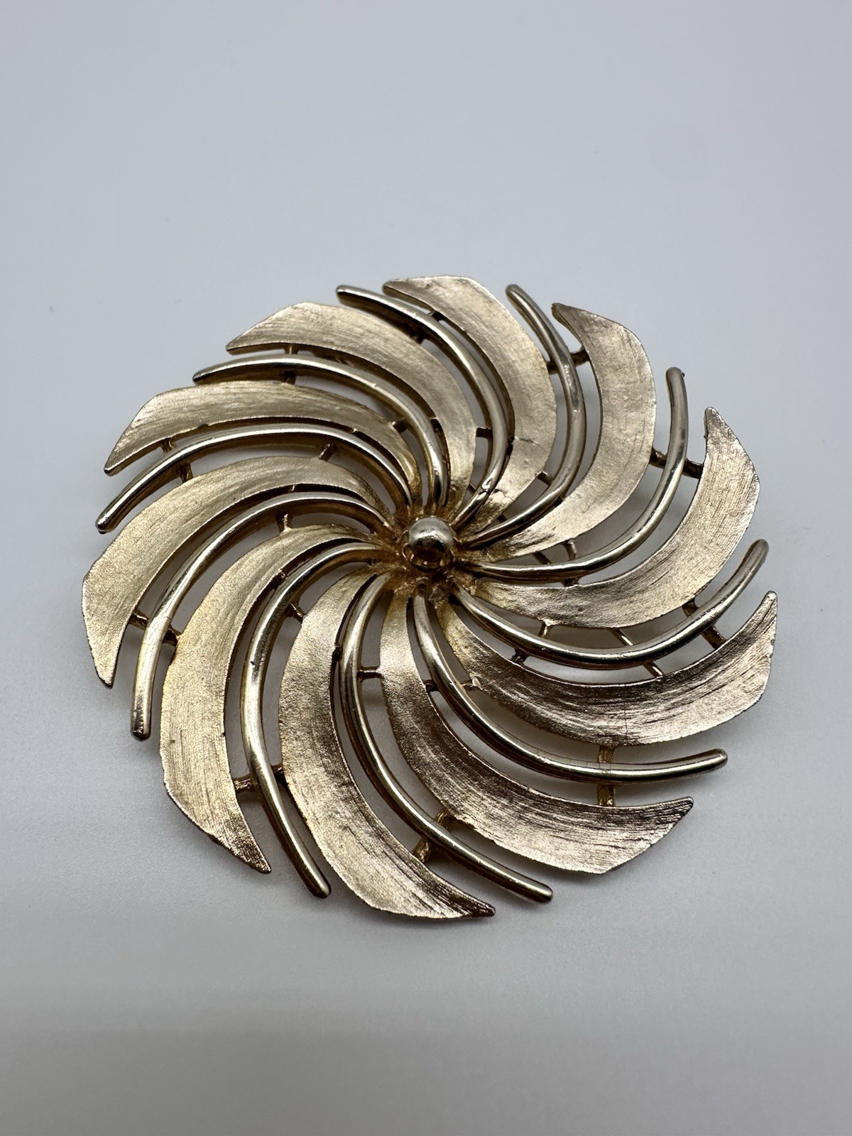 Sarah Coventry Brooch Pinwheel Golden Swirl Windmill Pin Large Brushed Gold Tone