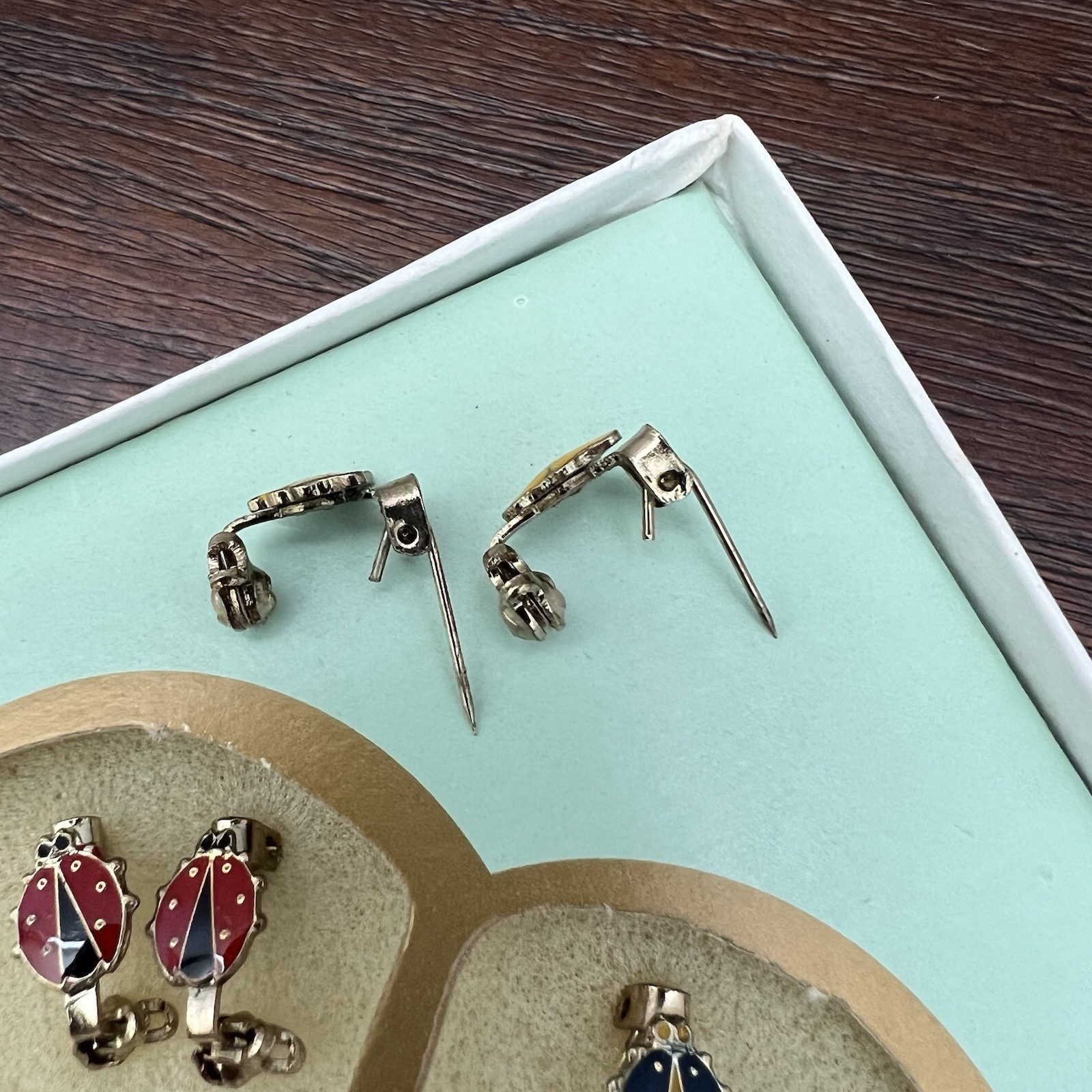 Lot Of Deco Retro & Vintage Small Scatter & Stick Pins Various Designs & Animals