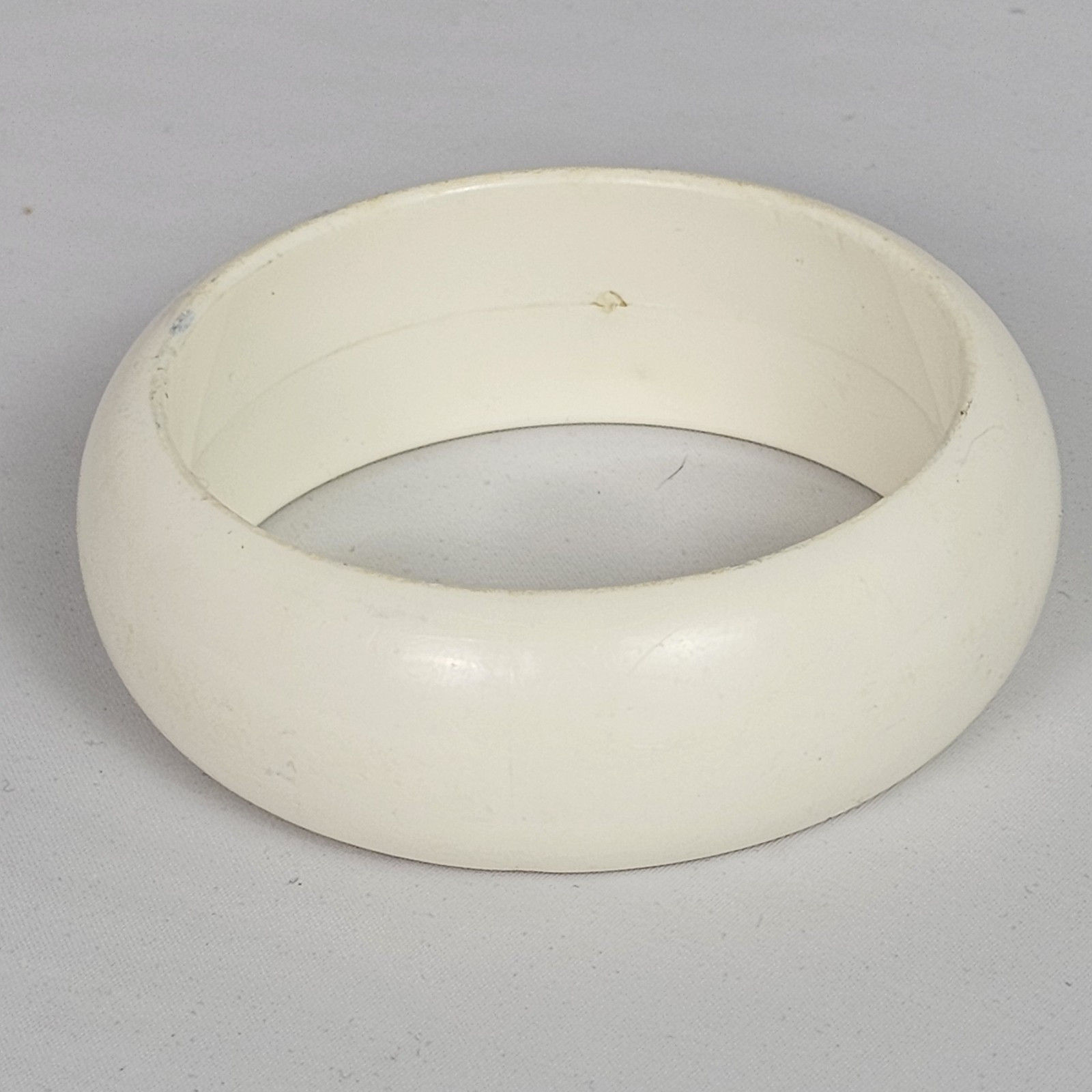 Vintage 80s Off White Bangle Bracelet Chunky Wide Band Costume Jewelry Hong Kong