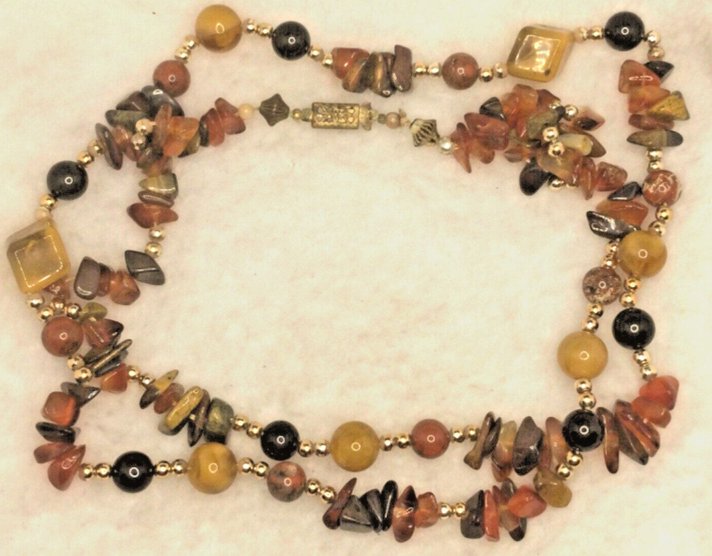 Vintage Gorgeous Multiple Stone Bead & Chip Necklace