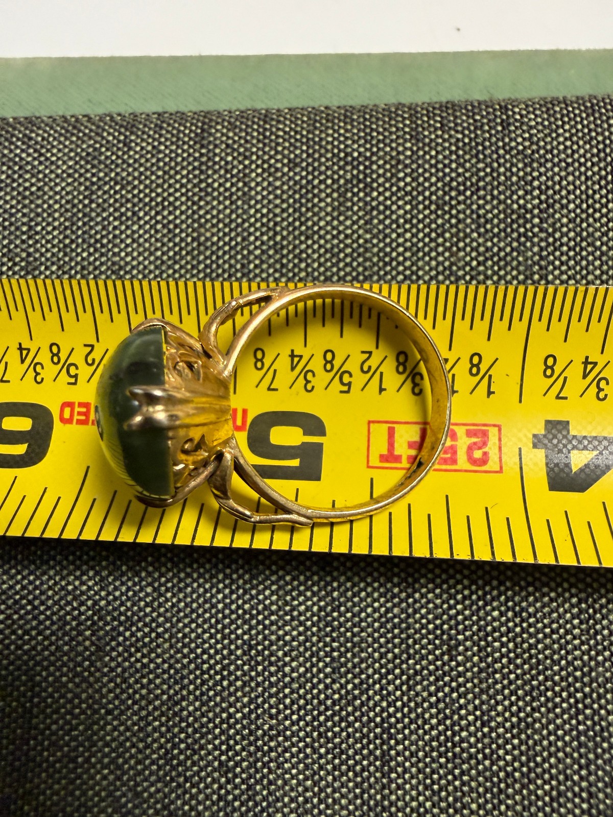 Vintage SOLID 14KT Gold Stamped Jade Ring Size 7.5 4.53g New Old Stock!