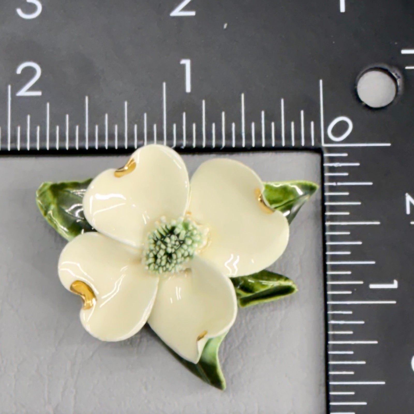 Vintage Dogwood Brooch Ceramic 1.75″
