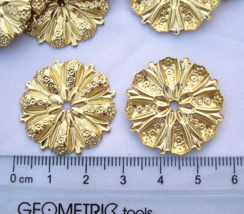 50pcs Round Floral Filigree 28mm Brass Stamping Findings for Jewelry Making