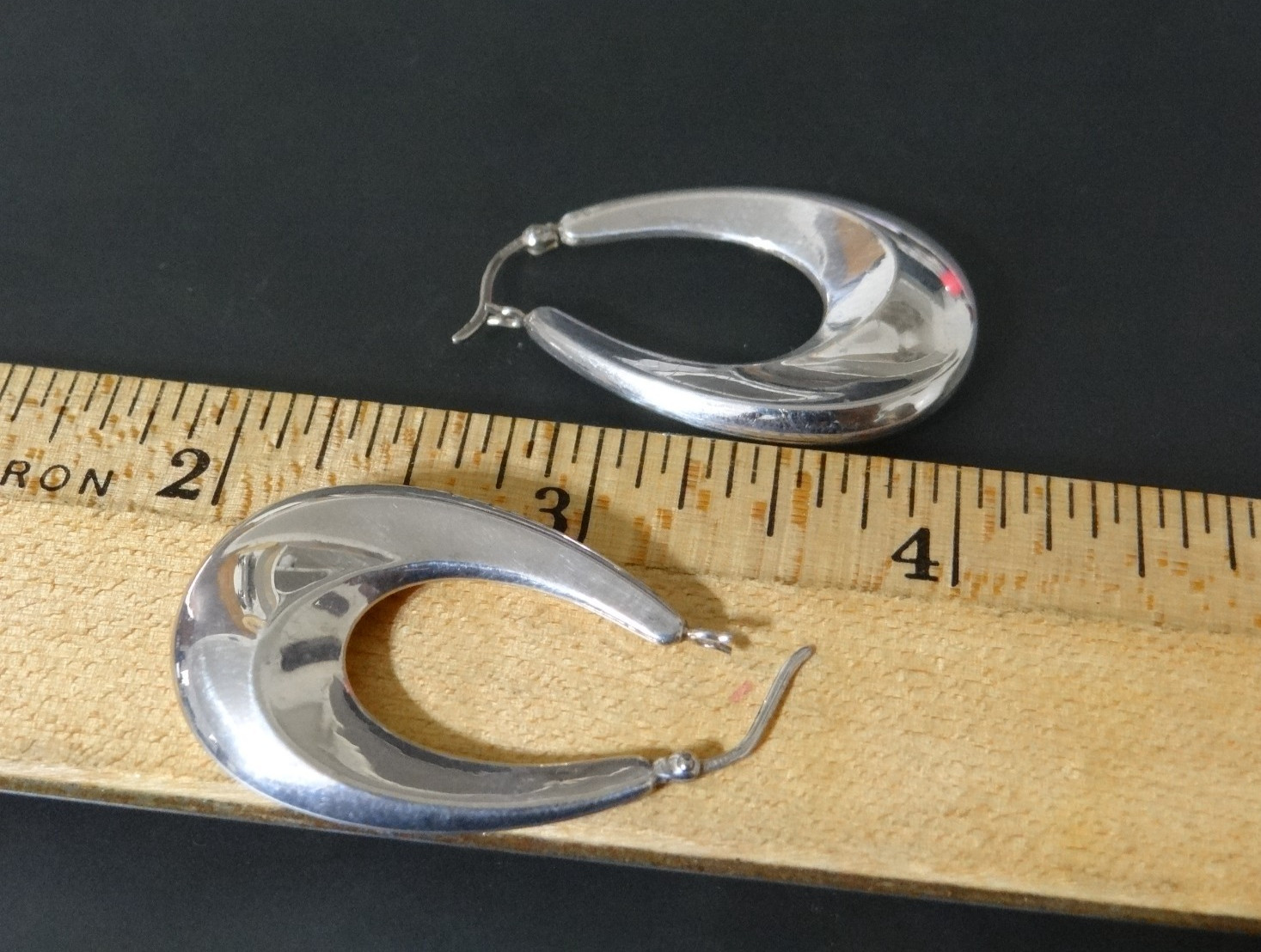 vintage 925 Sterling Silver U shape Hoop Earrings puffy style 1″ wide 5g