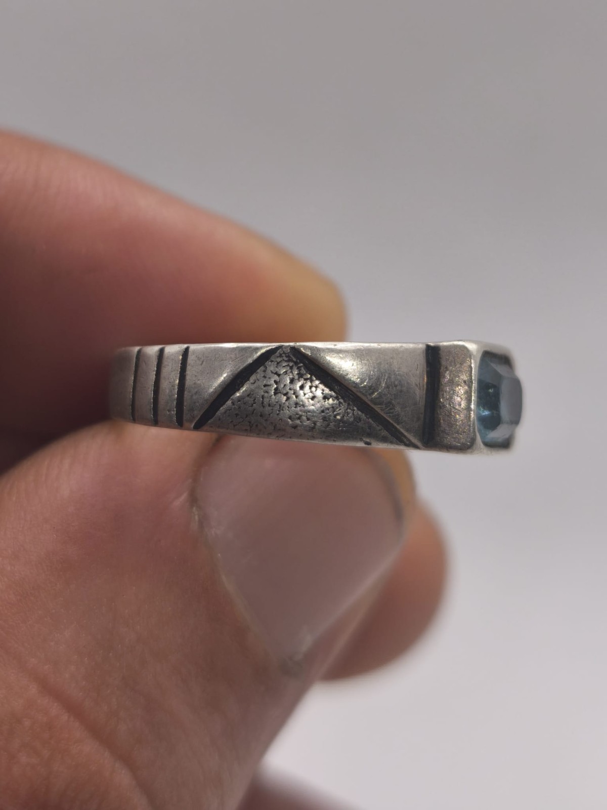 Vintage 925 Sterling Silver Ring Blue Faceted Rectangular Stone Artisan Handmade