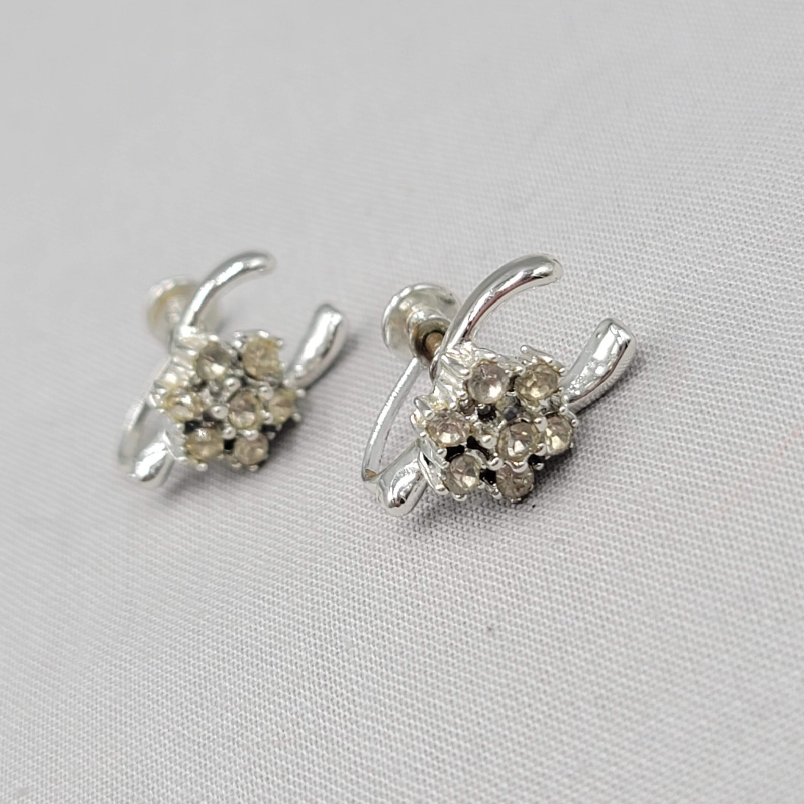 Vintage Wishbone Clear Rhinestone Clip on Earrings Silver tone Screw Back 3/4″