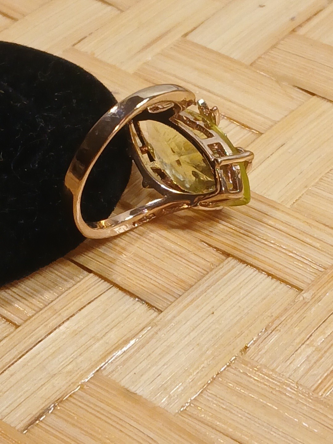 Vintage 925 Gold Vermeil Dragonfly Ring With Green Glass Marquise Stone