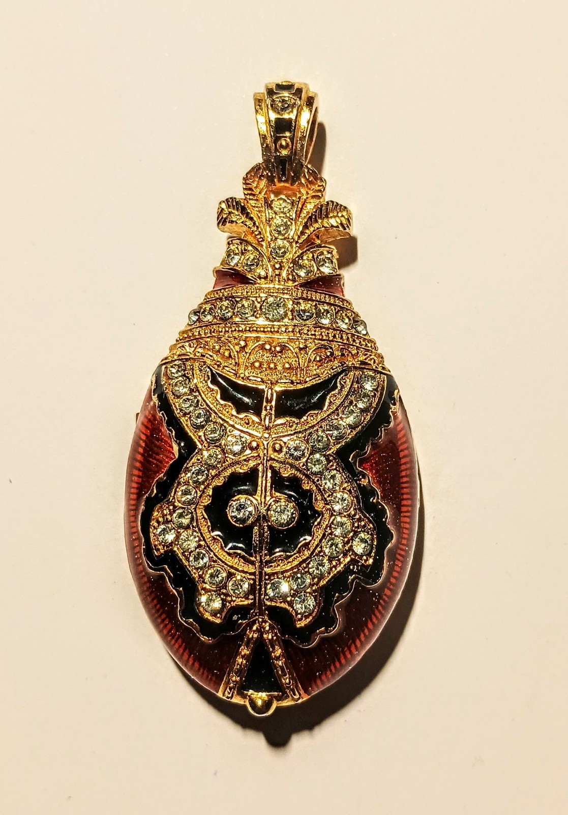 Vintage Edgar Berebi pendant locket