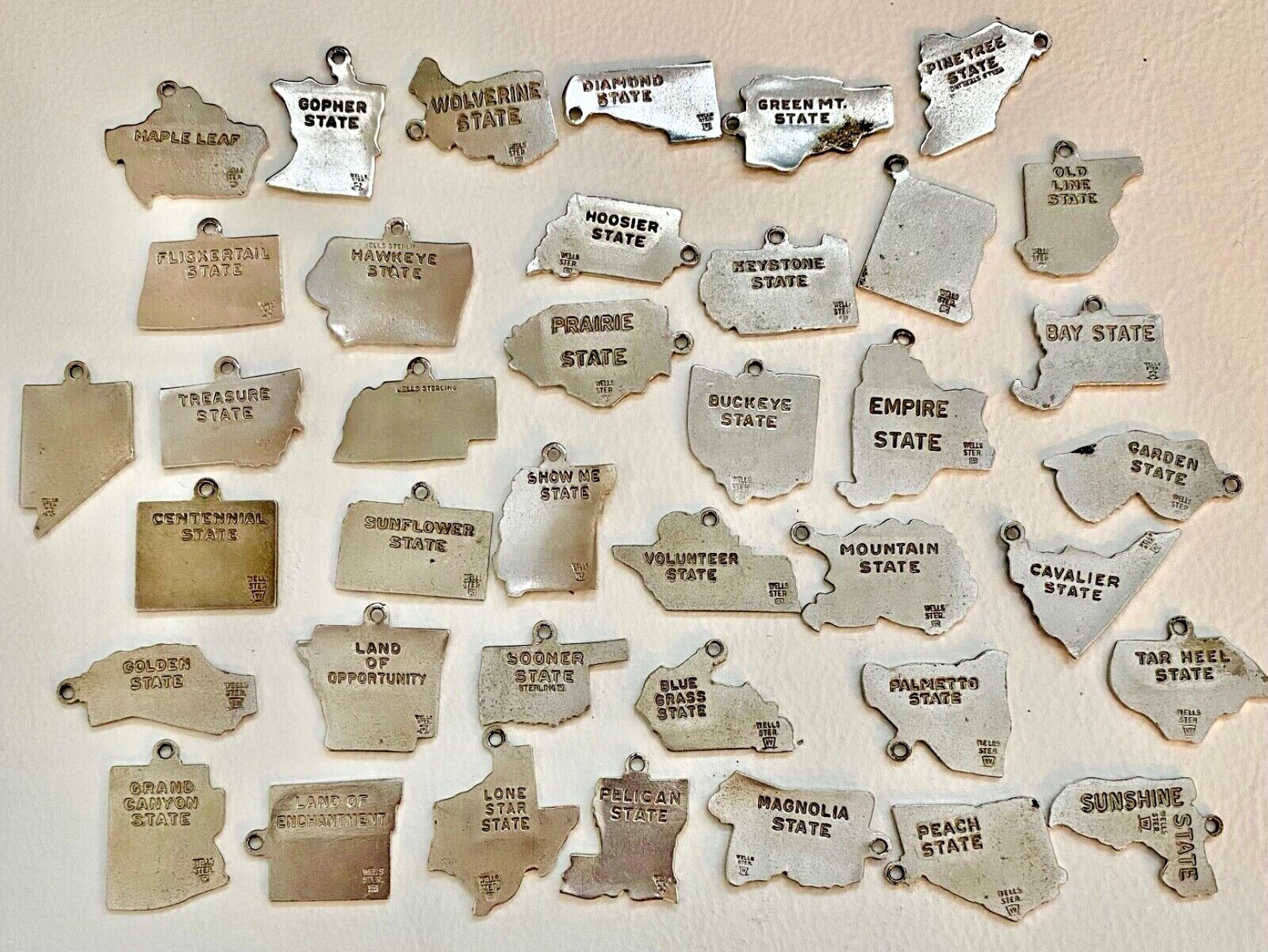 Vintage WELLS Sterling Silver Cloisonné Enamel USA State MOTTO Map Charms
