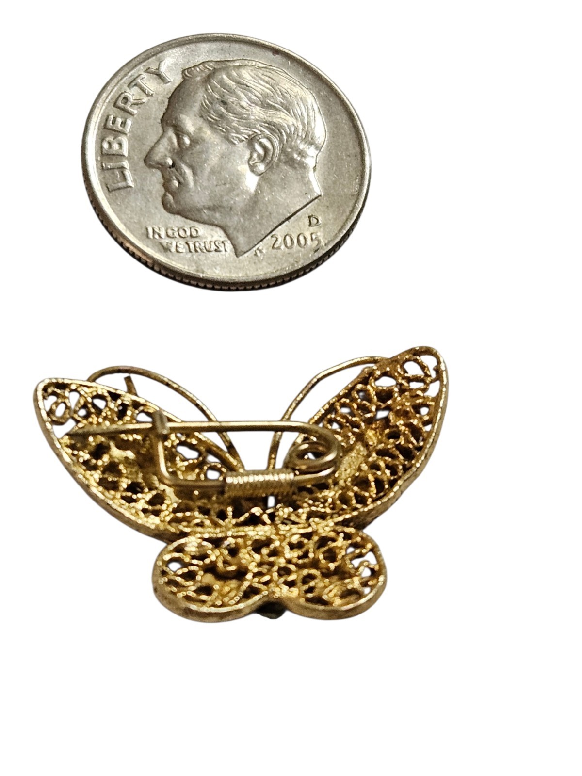 Vintage Gold Tone Butterfly Brooch Filigree Enamel Small Pin ~ 1″ Wide X .75″
